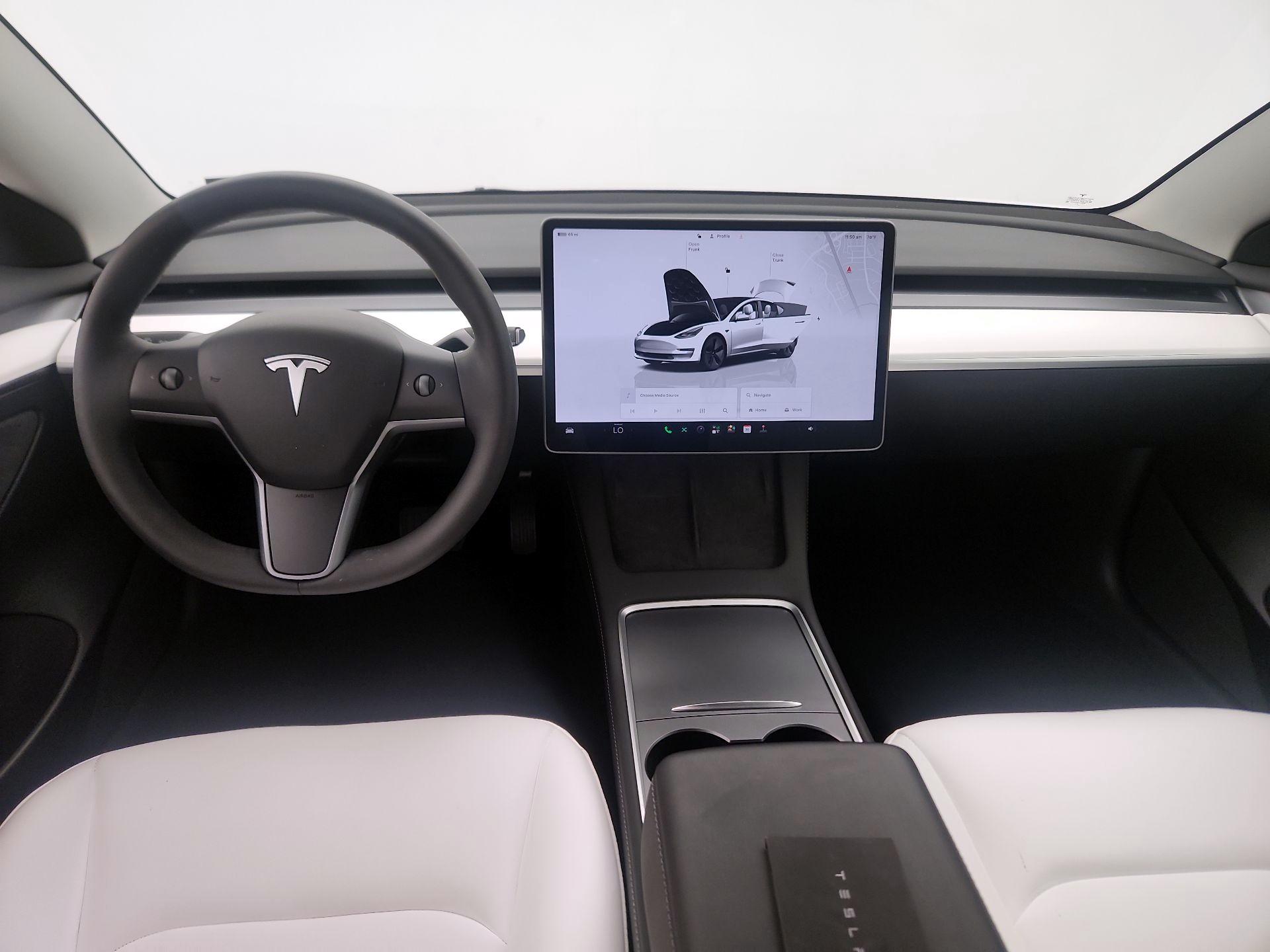 Thumbnail: 2023 Tesla Model 3 - 9