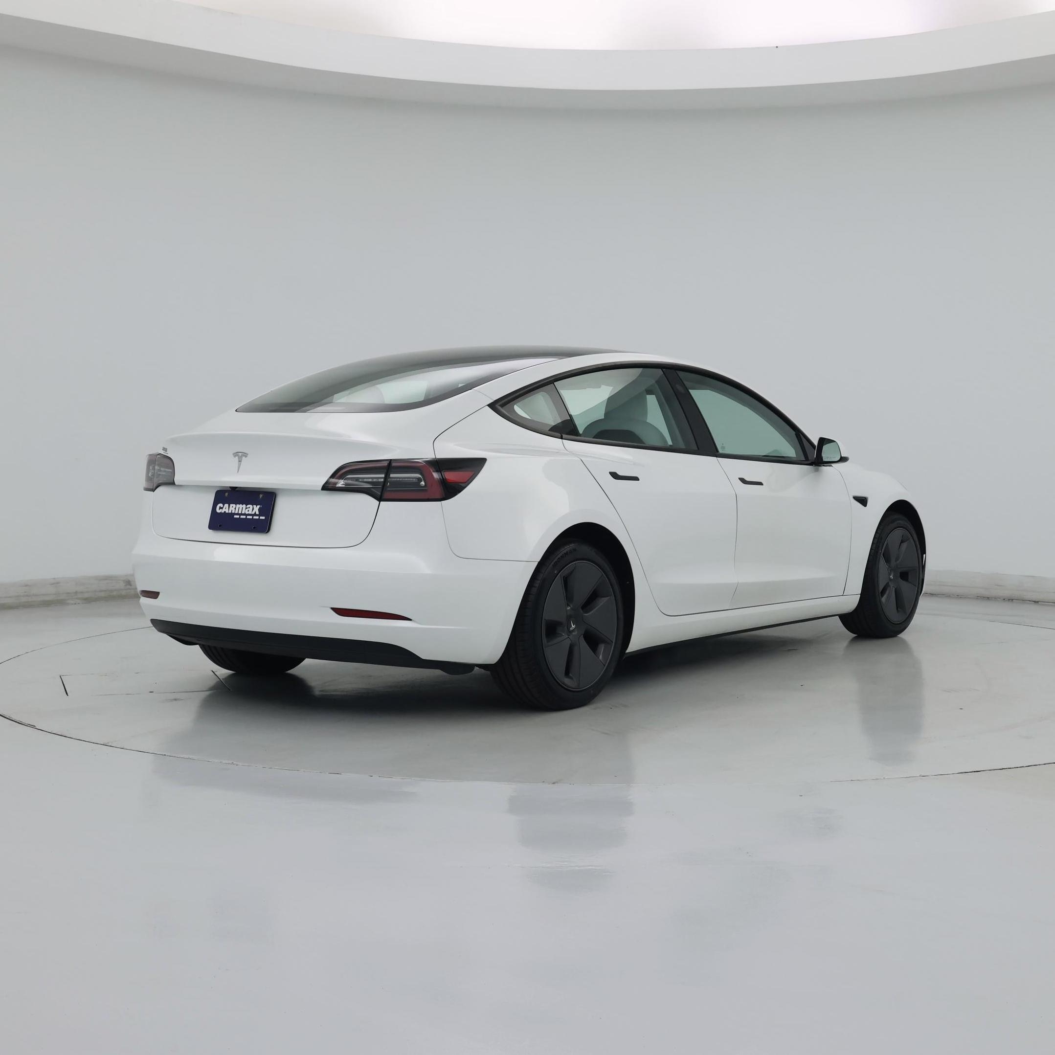 Thumbnail: 2023 Tesla Model 3 - 8