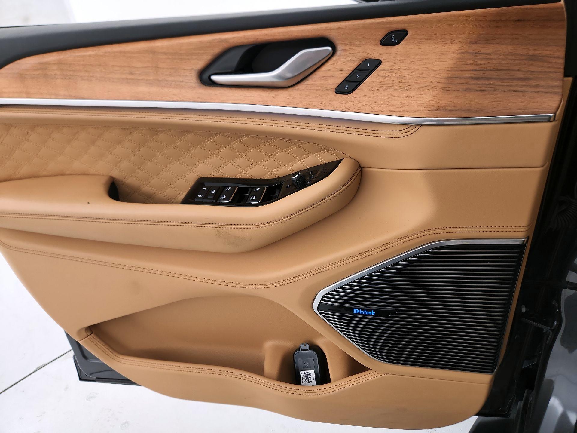 Thumbnail: 2023 Jeep Grand Cherokee L - 12