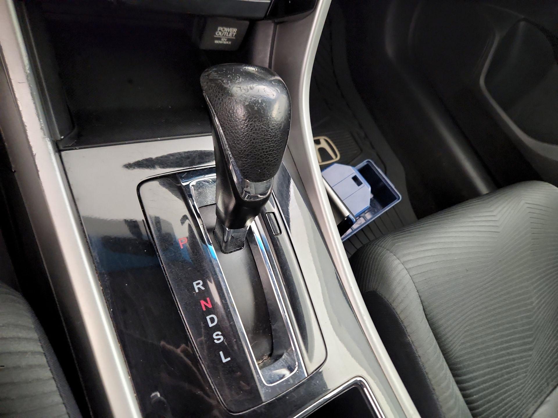 Thumbnail: 2017 Honda Accord - 15