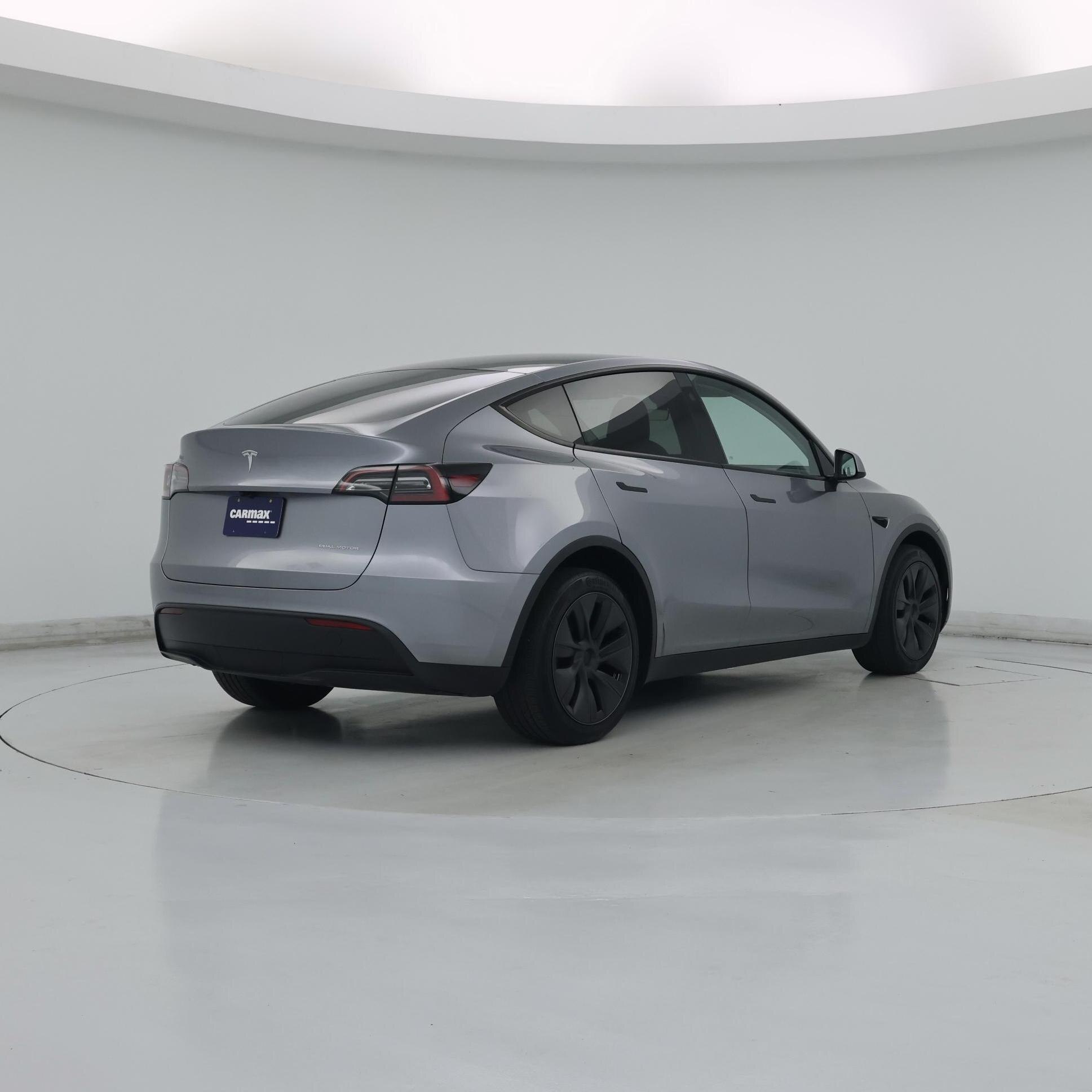 Thumbnail: 2025 Tesla Model Y - 8