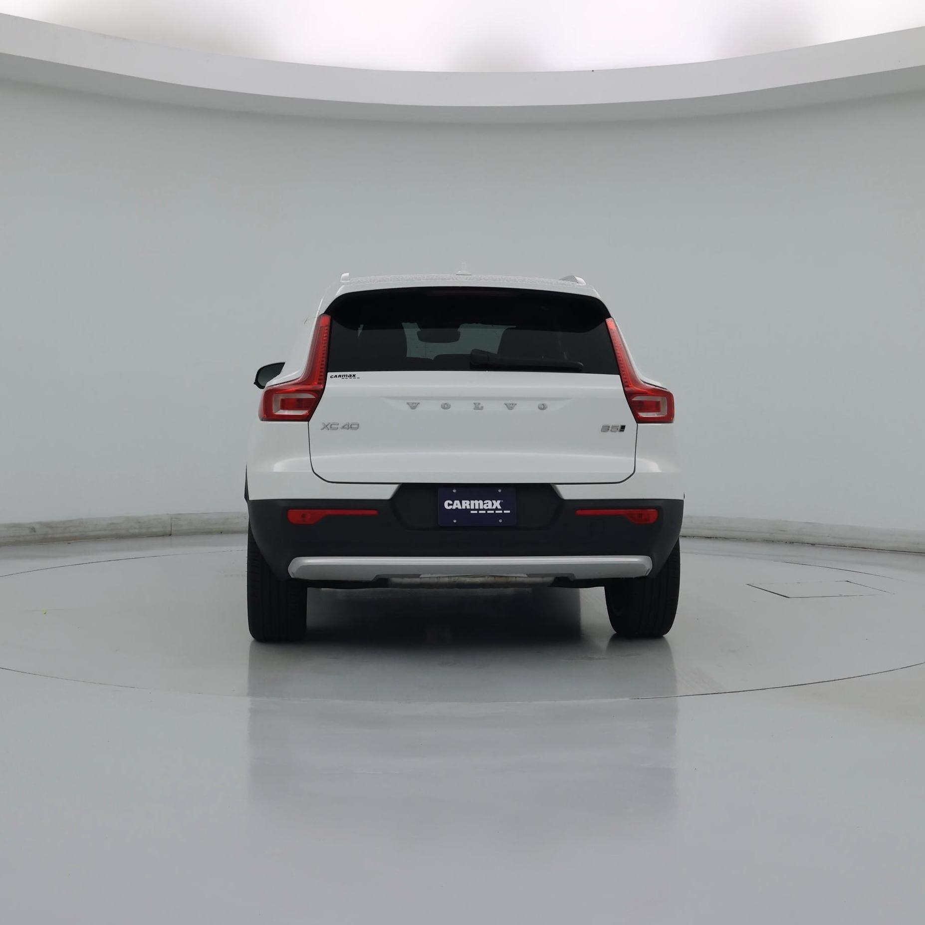 Thumbnail: 2023 Volvo XC40 - 6