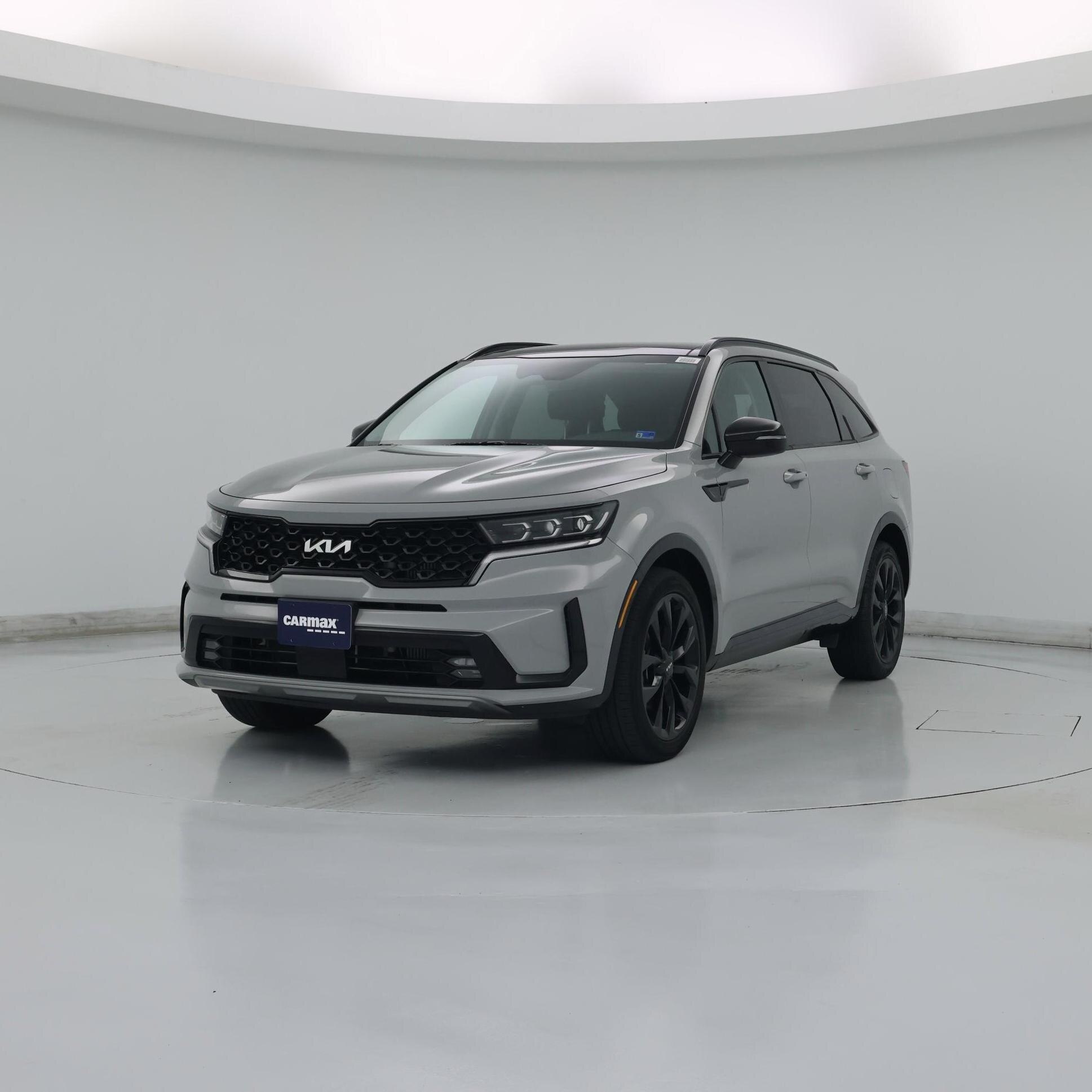 Thumbnail: 2023 Kia Sorento - 4