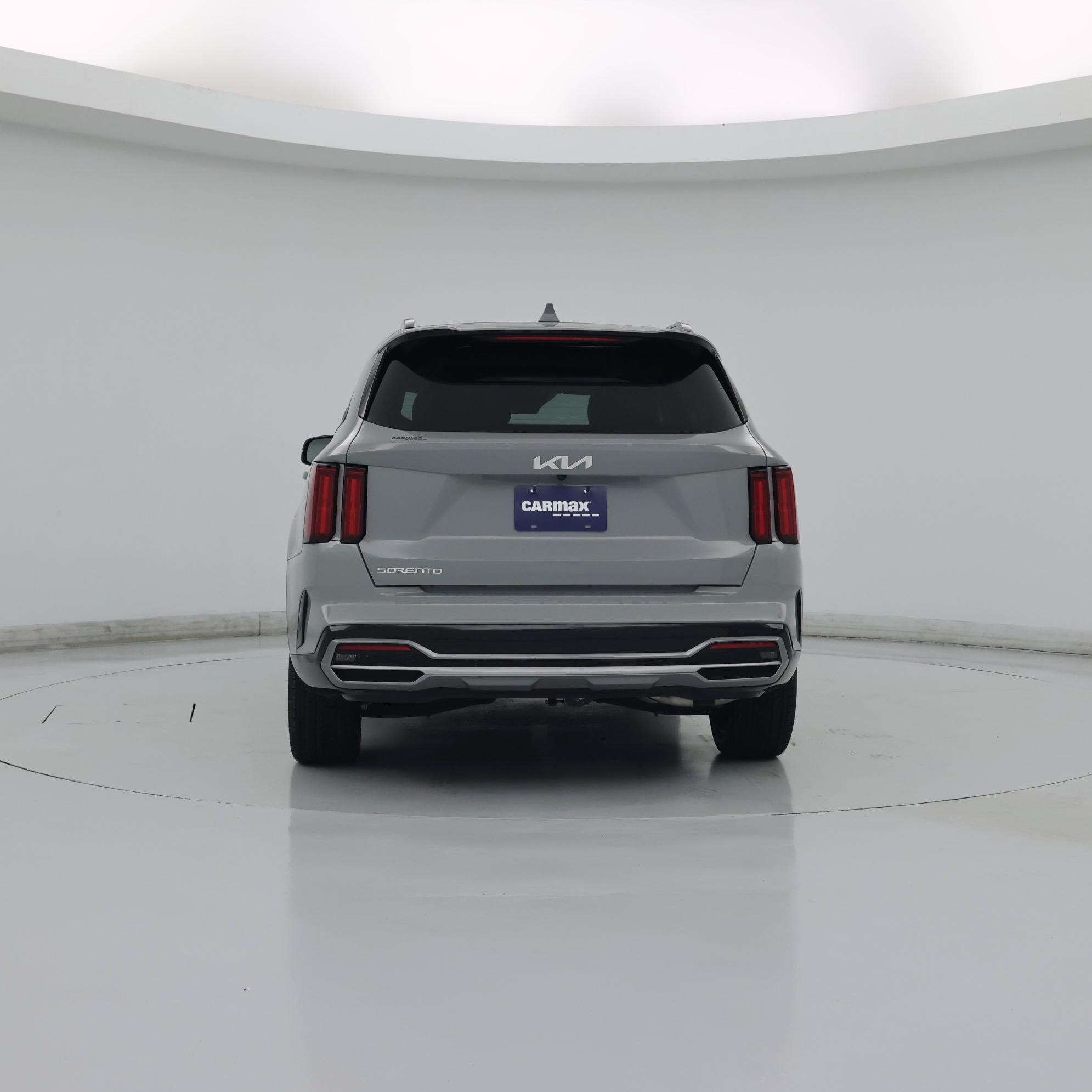 Thumbnail: 2023 Kia Sorento - 6