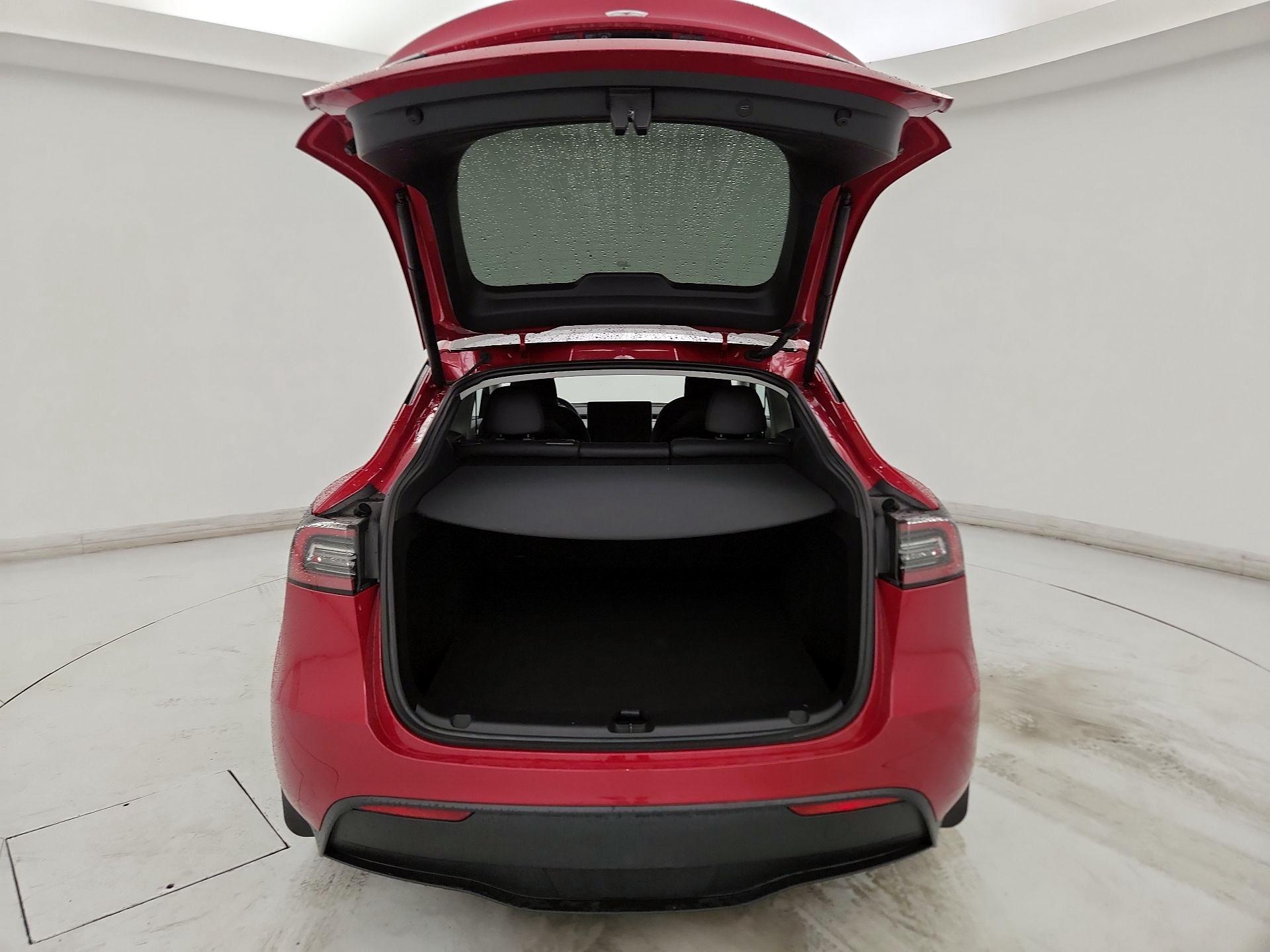 Thumbnail: 2023 Tesla Model Y - 19