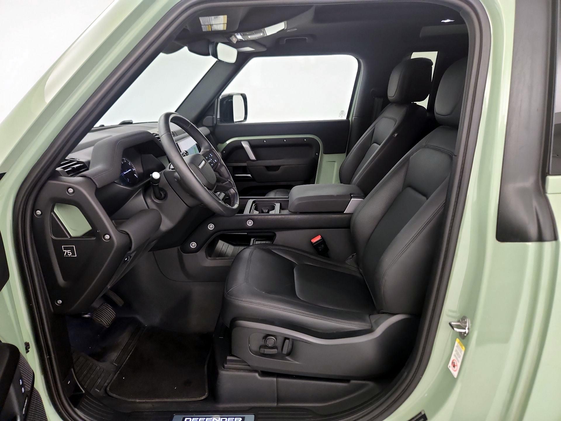 Thumbnail: 2023 Land Rover Defender - 11
