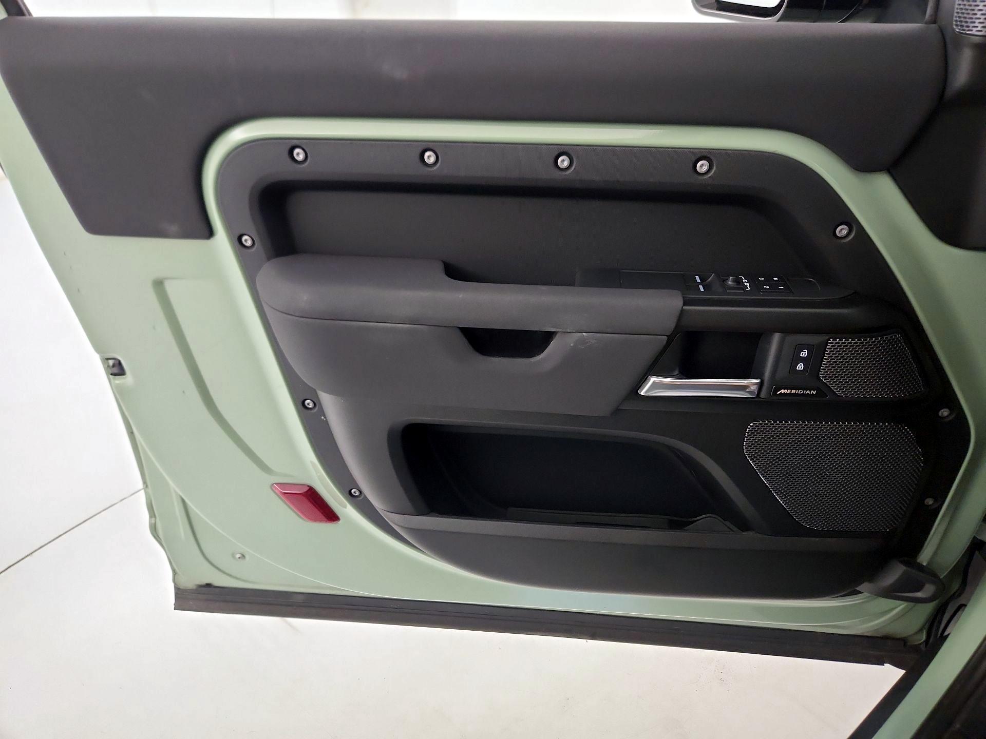 Thumbnail: 2023 Land Rover Defender - 12