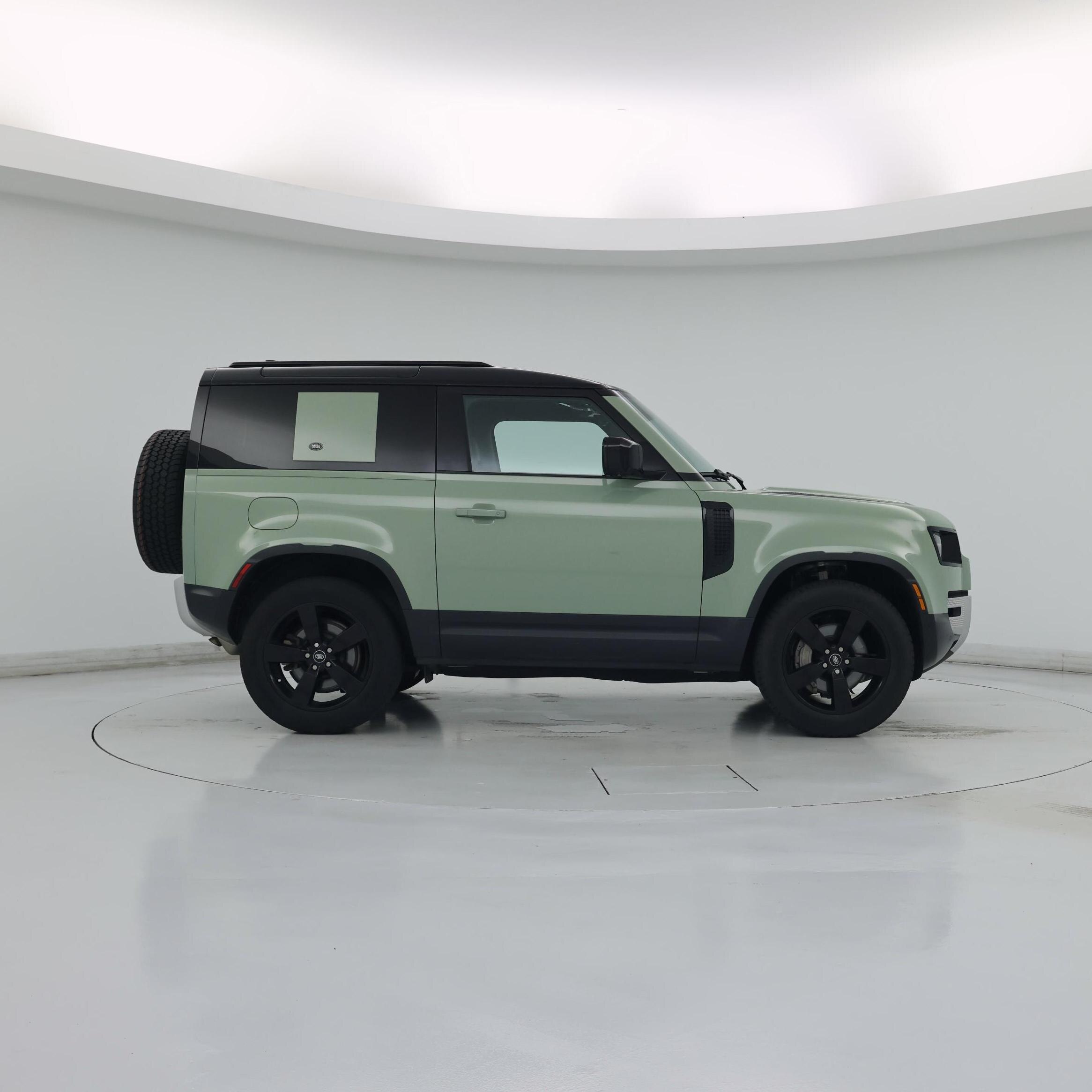 Thumbnail: 2023 Land Rover Defender - 7