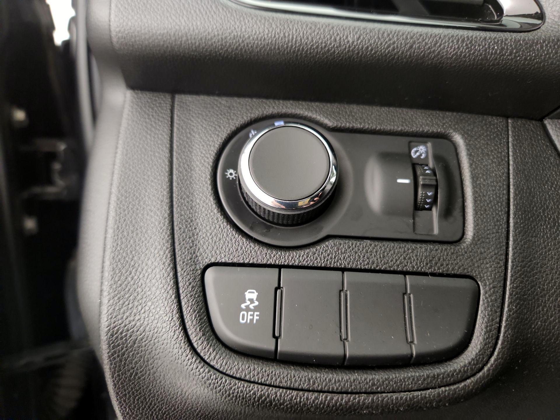 Thumbnail: 2017 Chevrolet Spark - 13