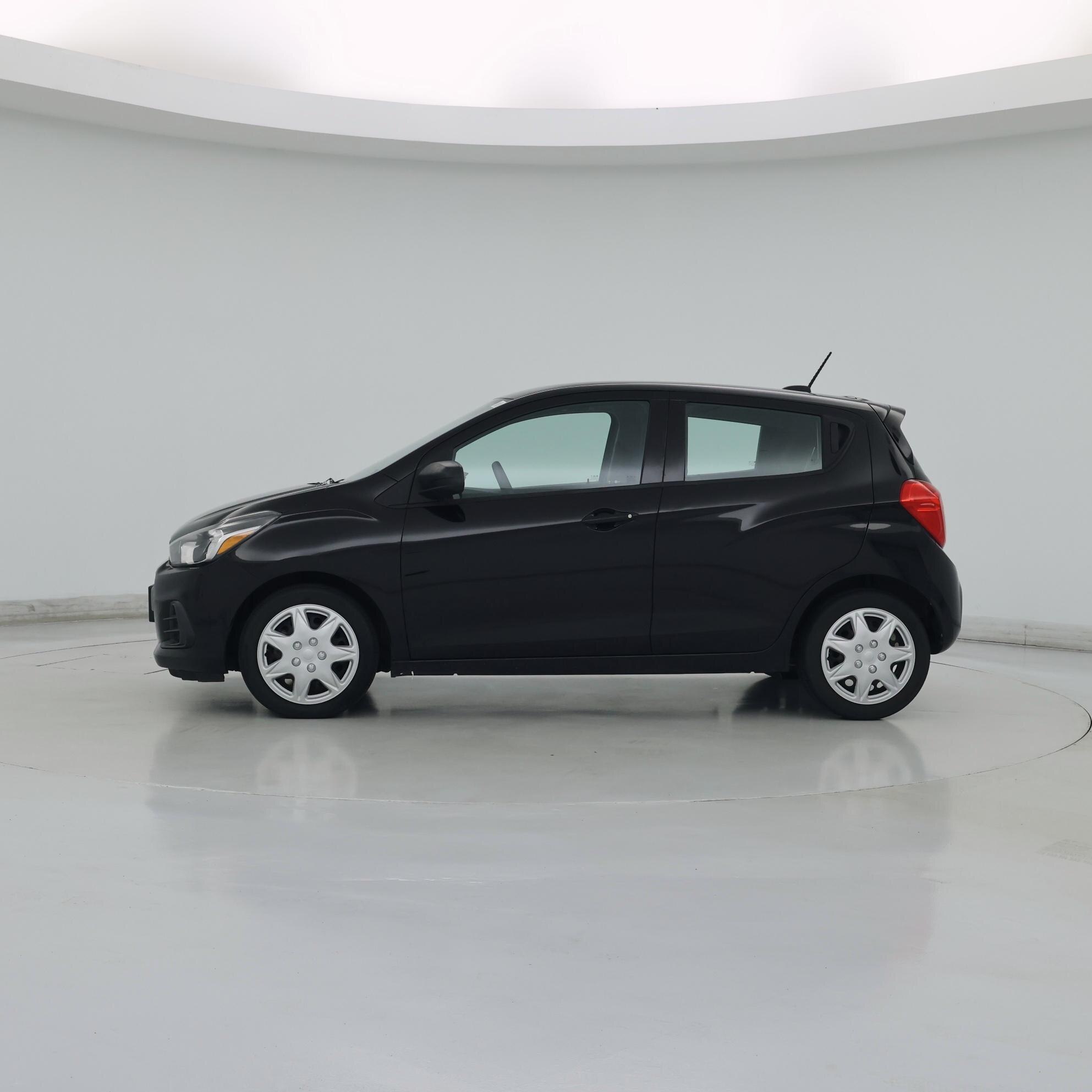 Thumbnail: 2017 Chevrolet Spark - 3