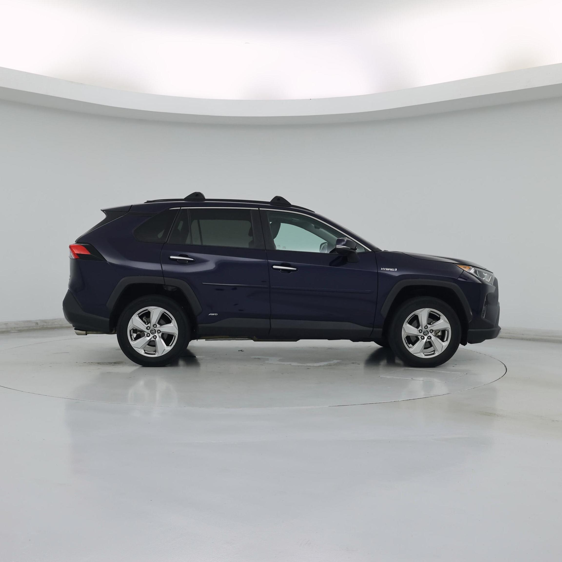 Thumbnail: 2020 Toyota RAV4 - 7