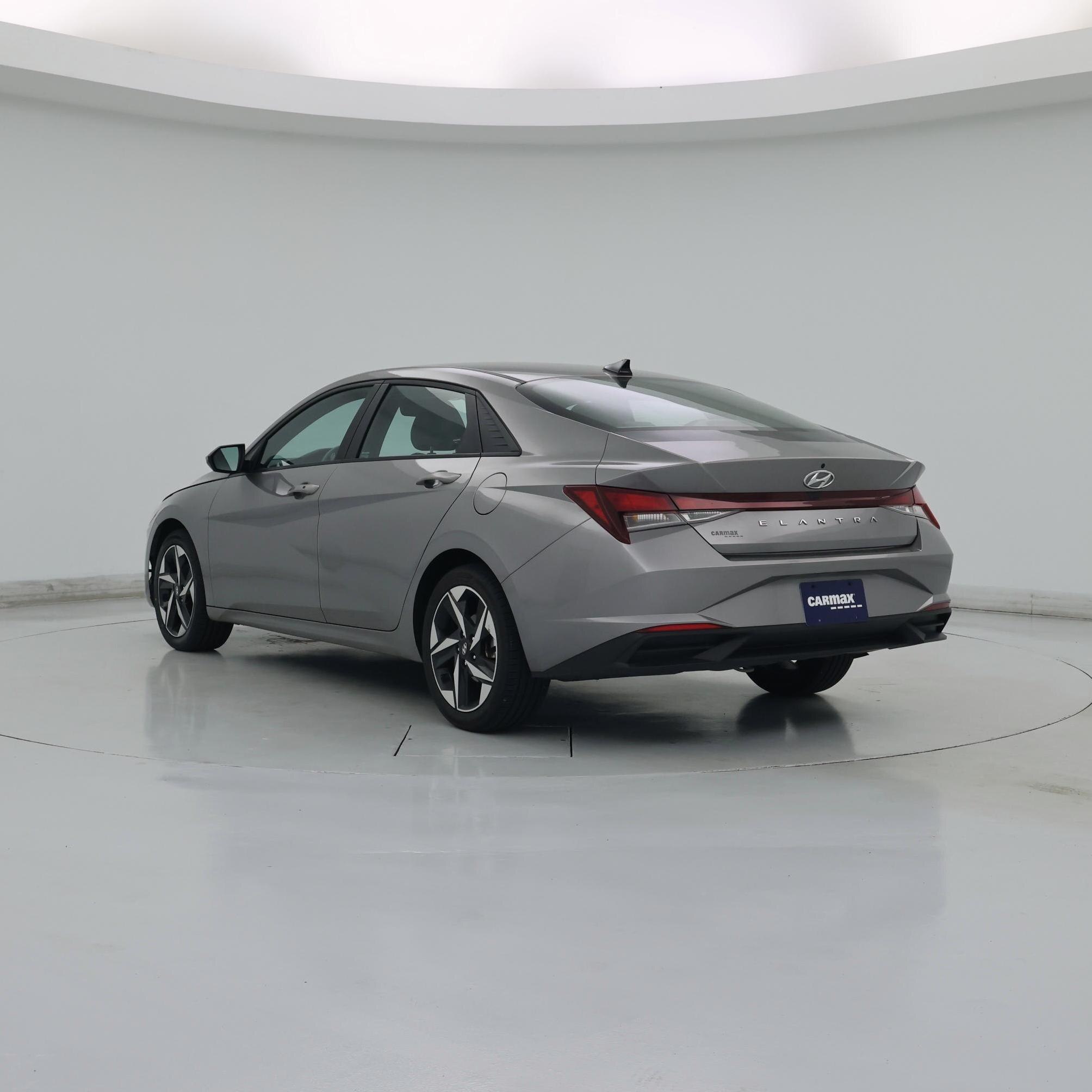 Thumbnail: 2023 Hyundai Elantra - 2