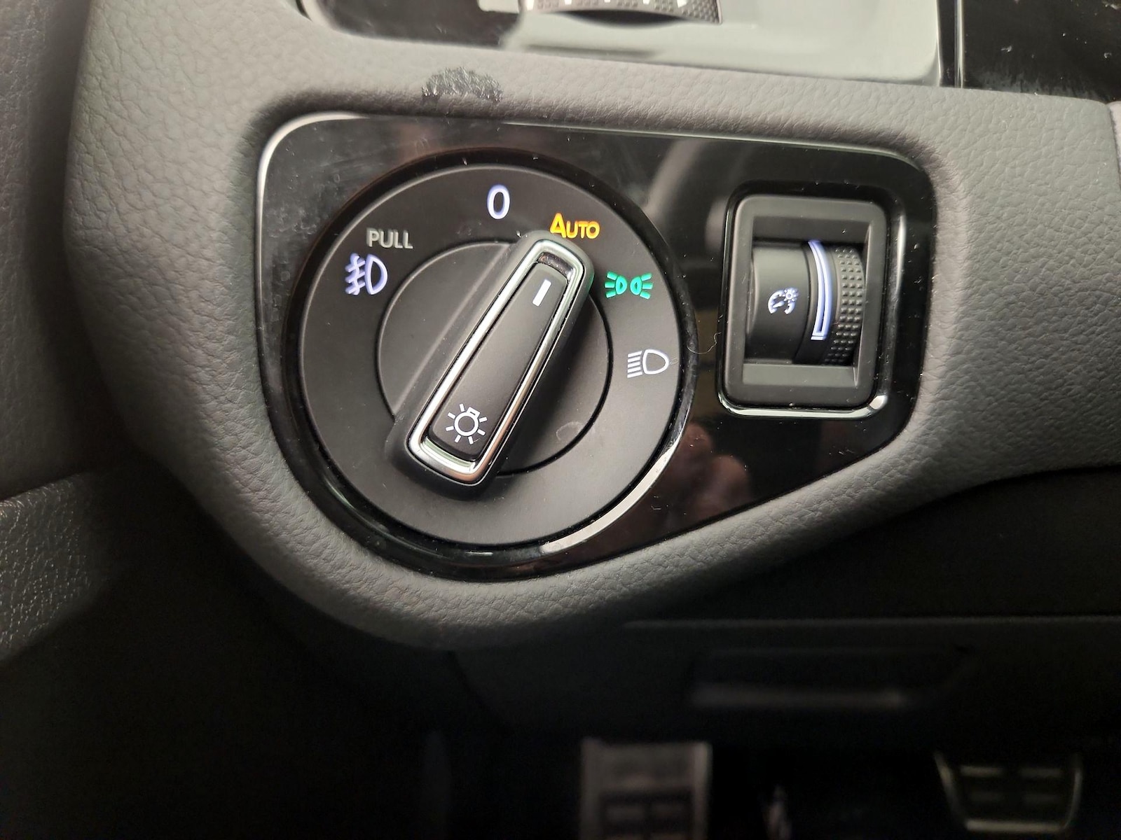 2019 Volkswagen Golf GTI SE - Photo 14