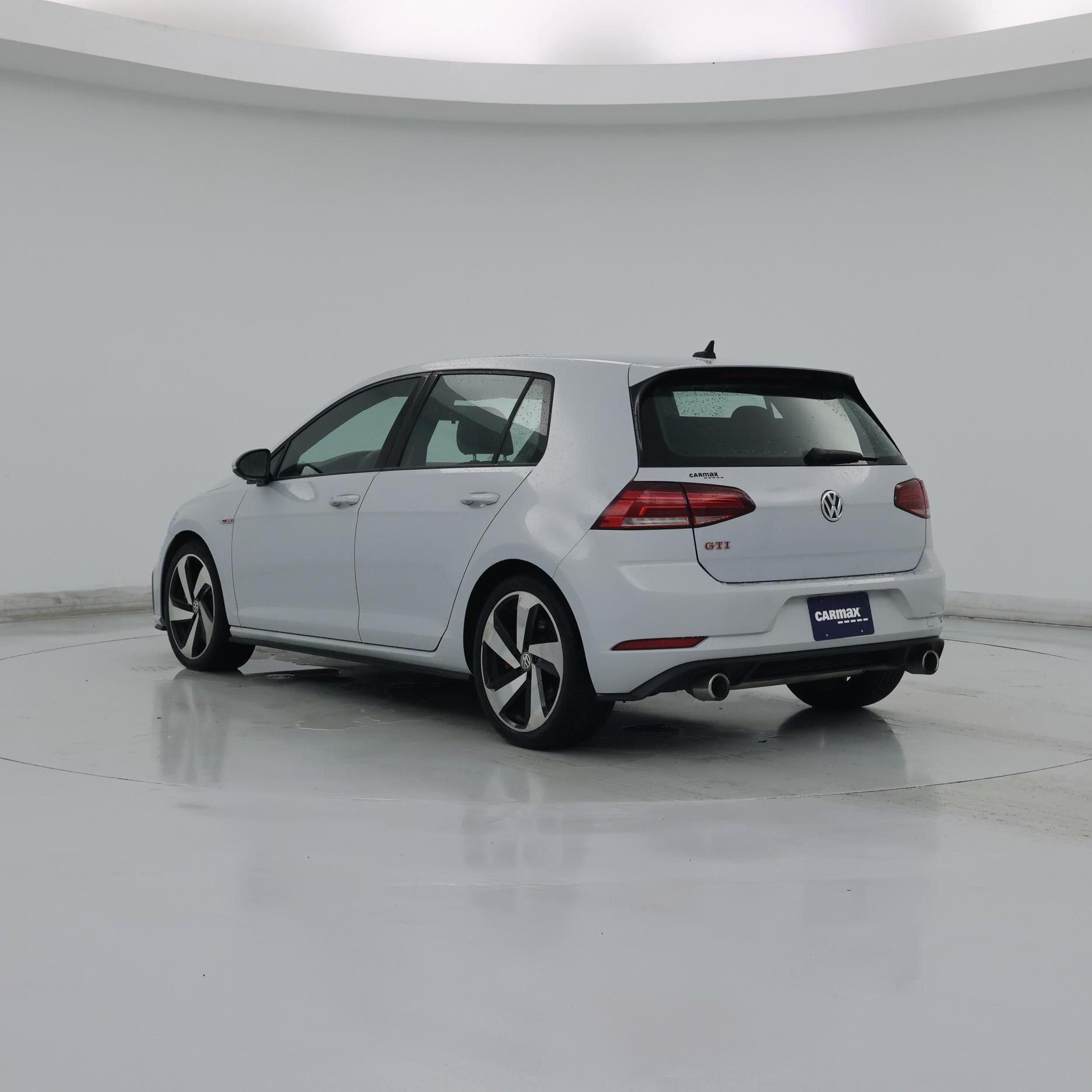 Thumbnail: 2019 Volkswagen Golf - 2