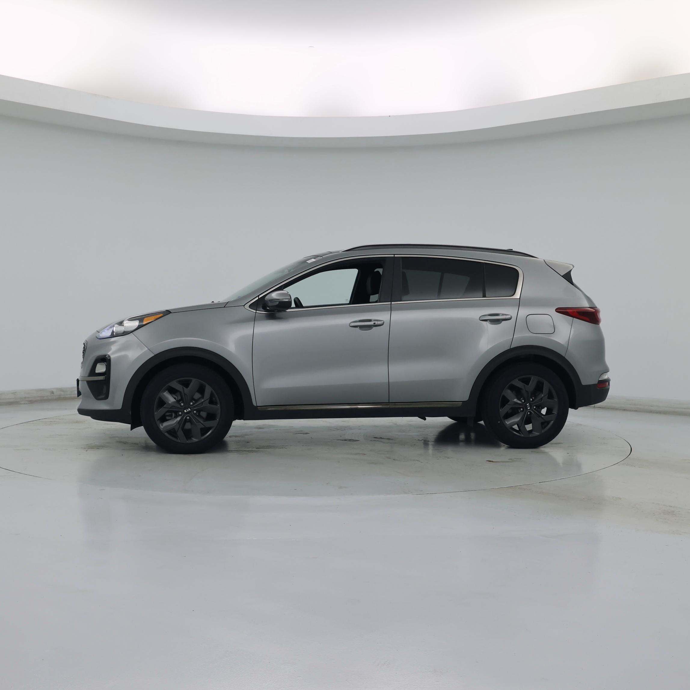 Thumbnail: 2020 Kia Sportage - 3