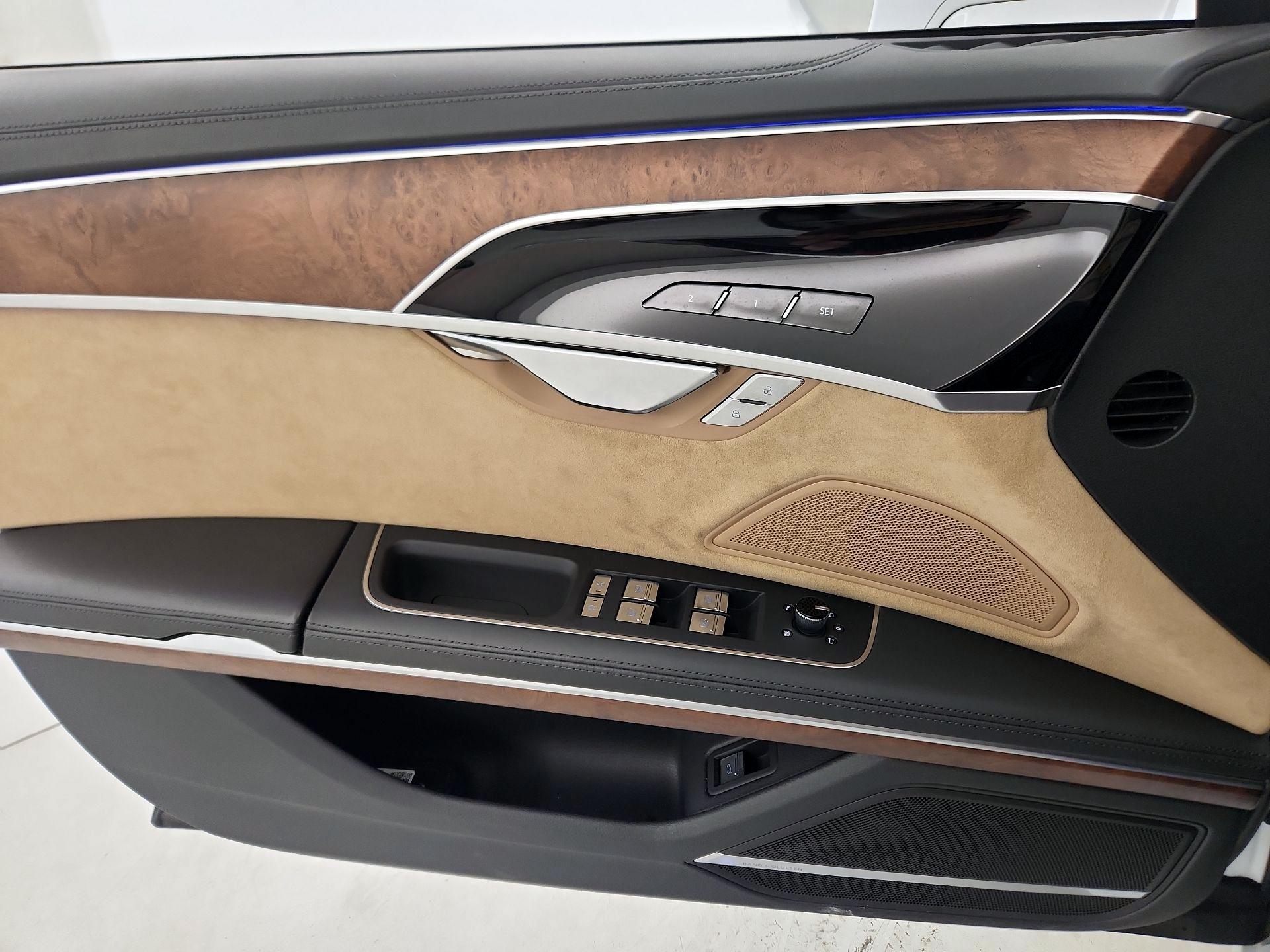 Thumbnail: 2019 Audi A8 - 19