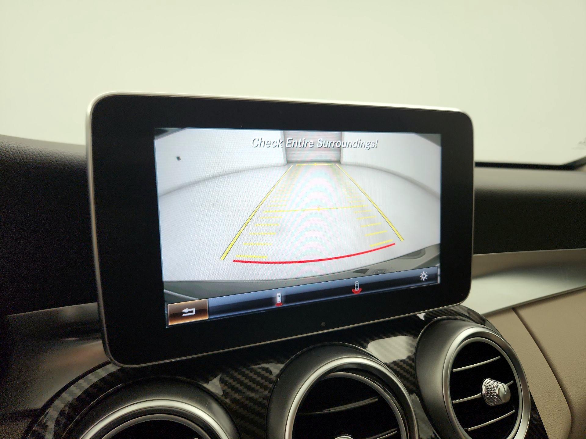 Thumbnail: 2015 Mercedes-Benz C-Class - 15
