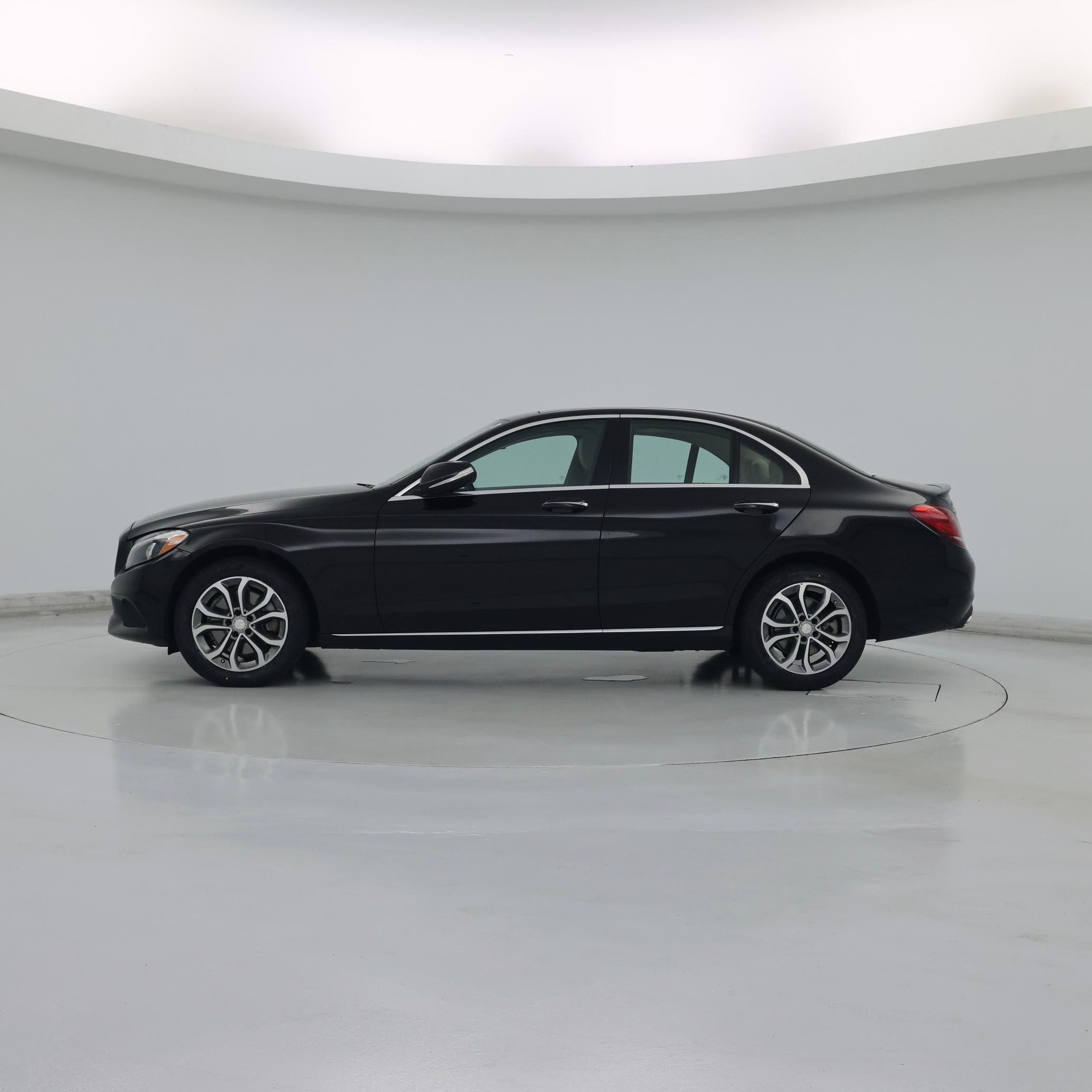 Thumbnail: 2015 Mercedes-Benz C-Class - 3