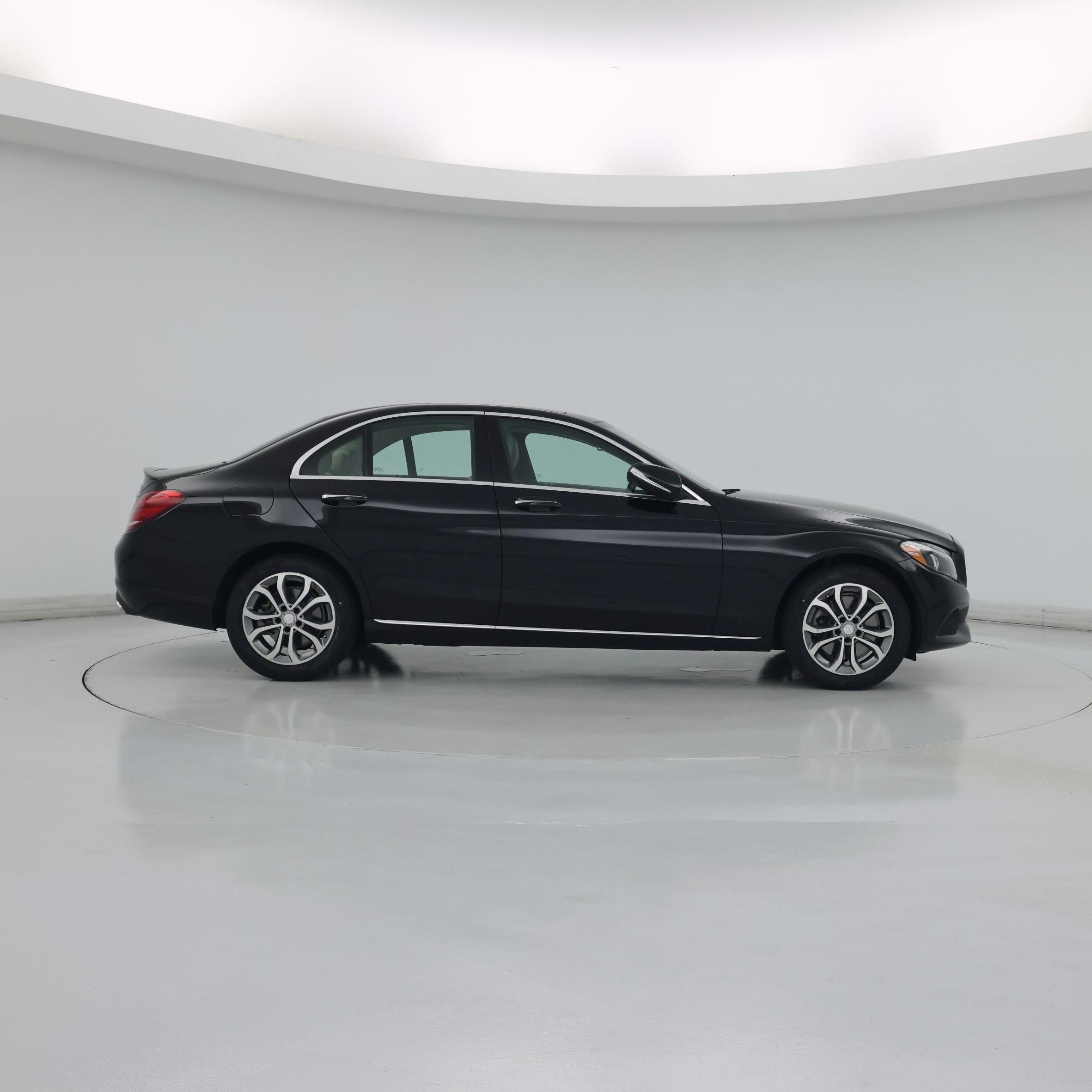 Thumbnail: 2015 Mercedes-Benz C-Class - 7