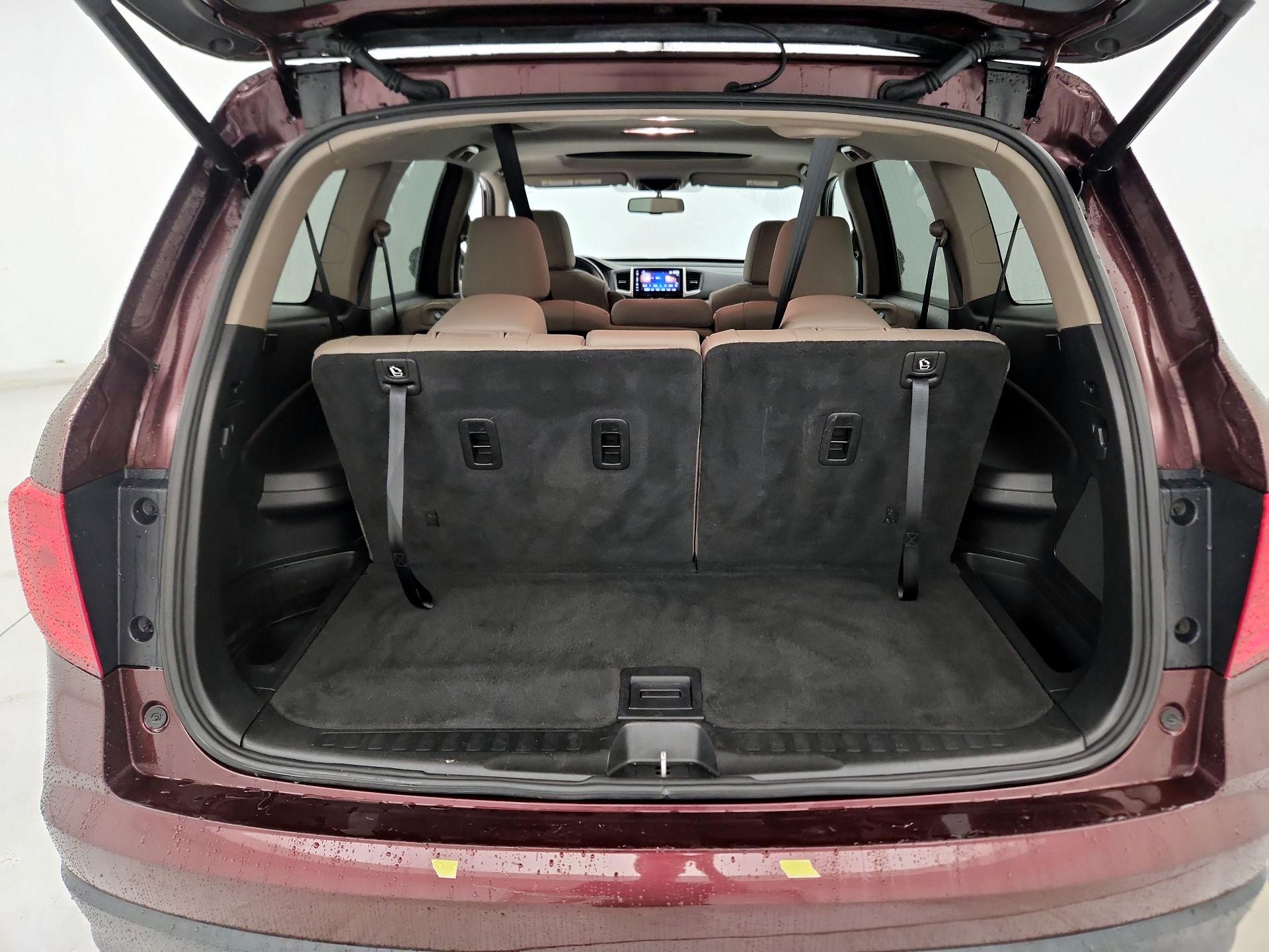 Thumbnail: 2017 Honda Pilot - 17