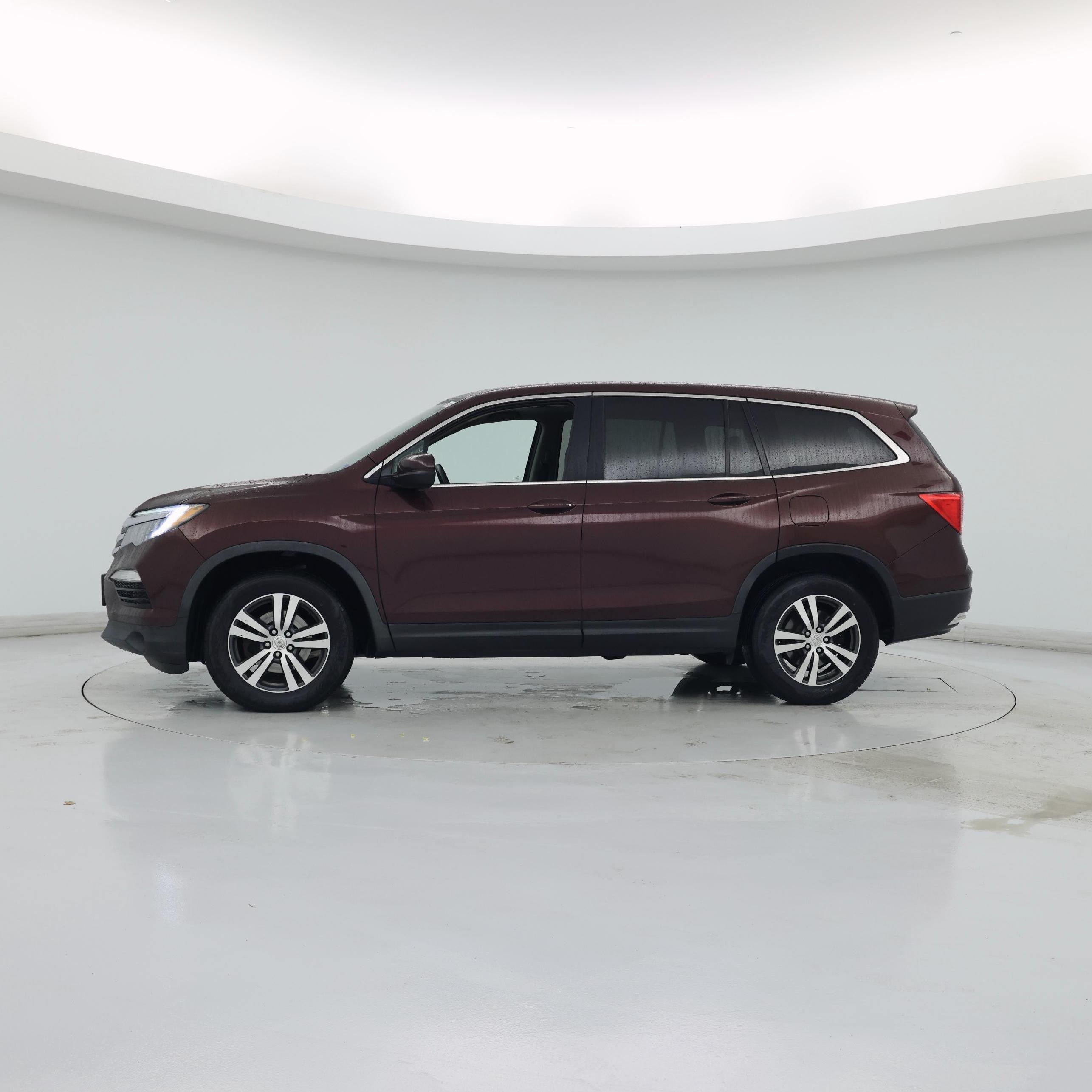 Thumbnail: 2017 Honda Pilot - 3