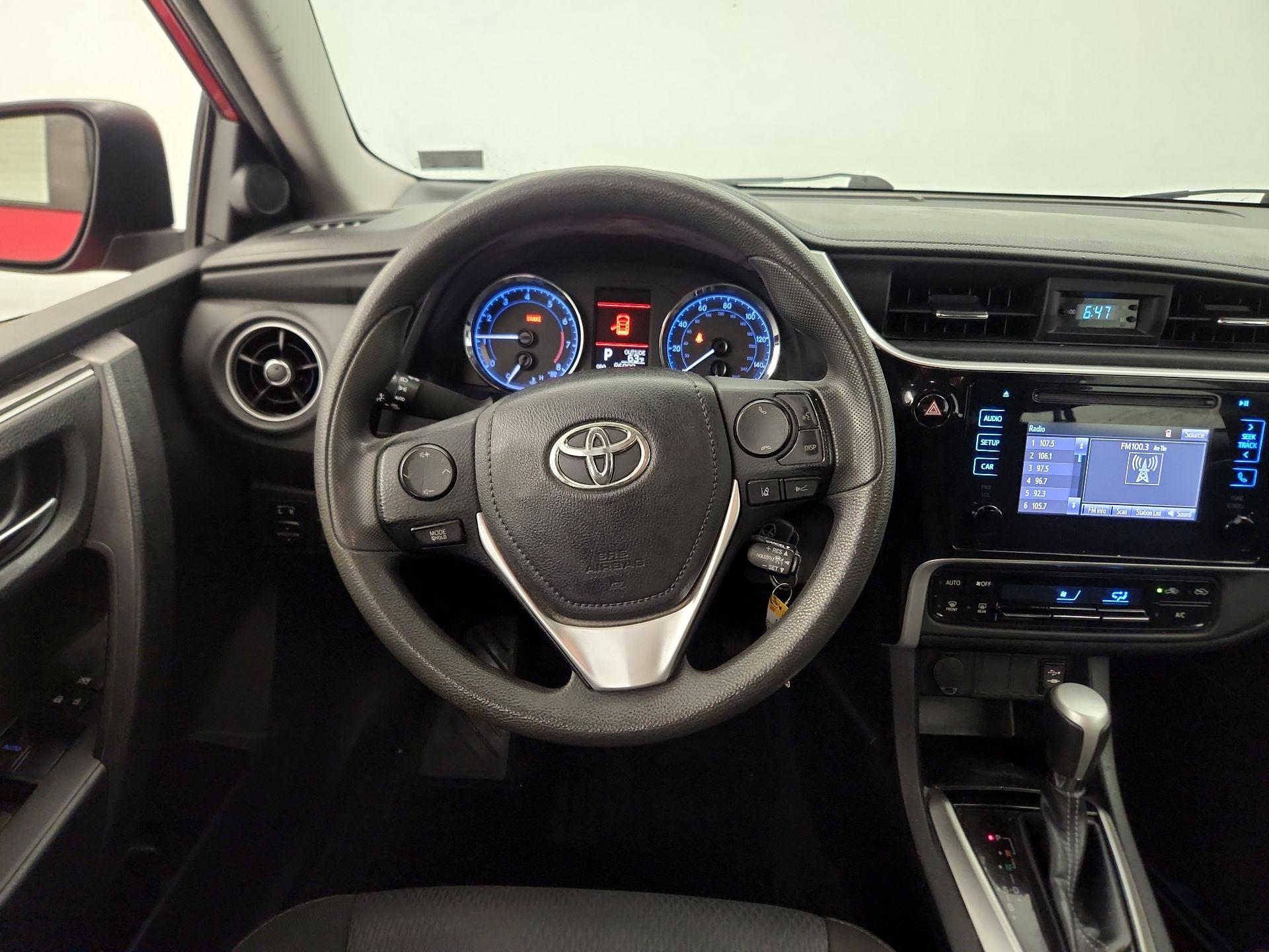 Thumbnail: 2018 Toyota Corolla - 10