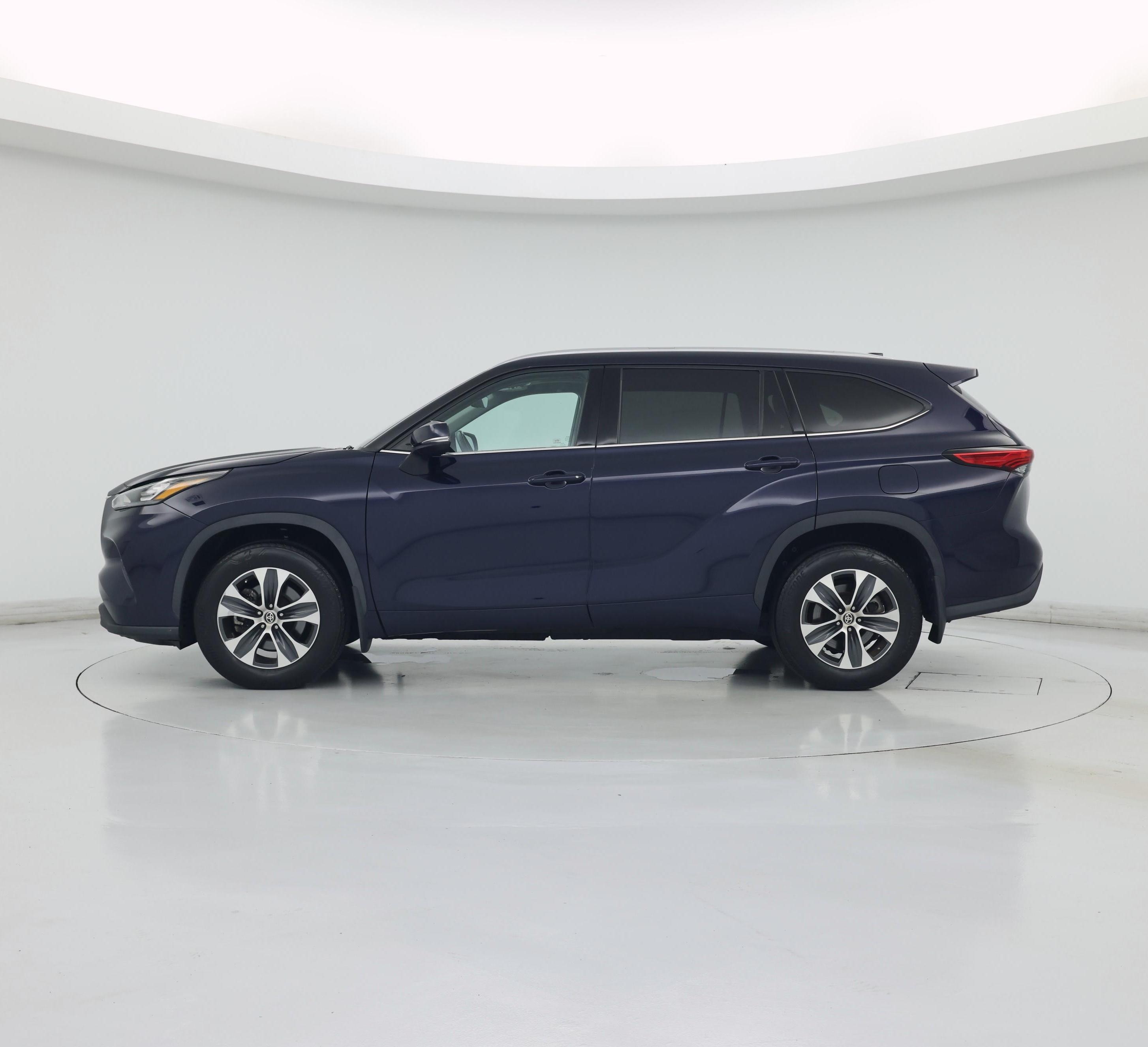 Thumbnail: 2020 Toyota Highlander - 3