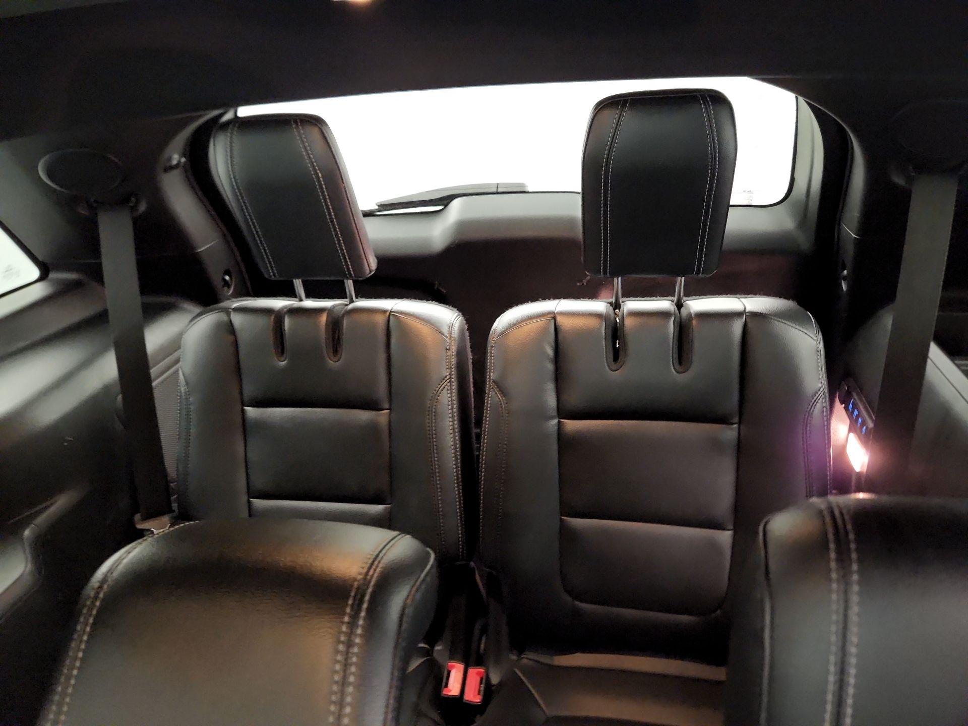 Thumbnail: 2016 Ford Explorer - 20