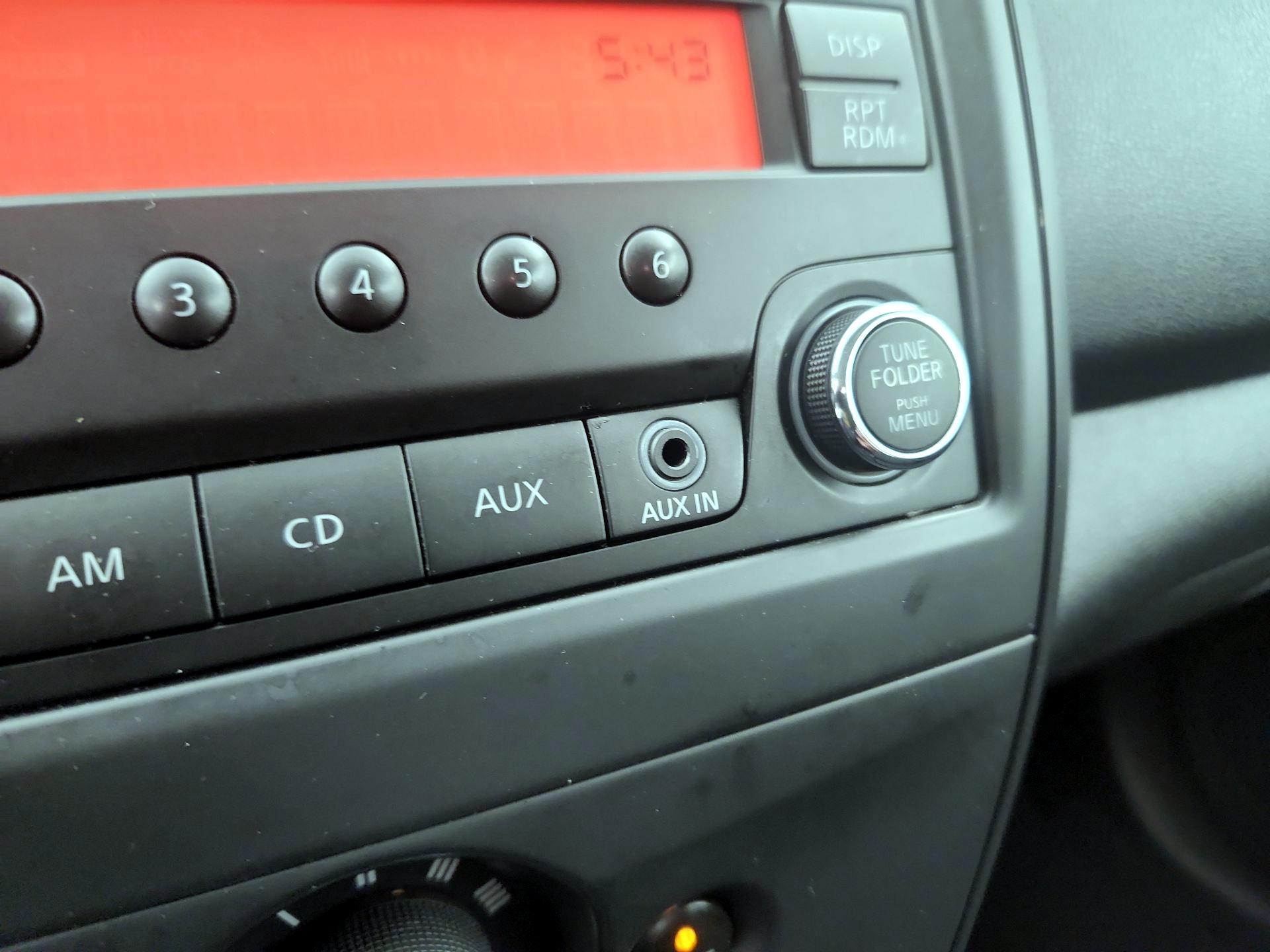 Thumbnail: 2015 Nissan Versa - 16