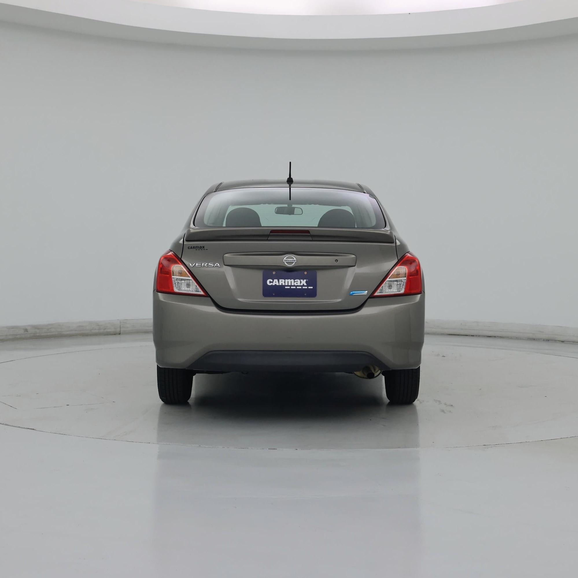 Thumbnail: 2015 Nissan Versa - 6