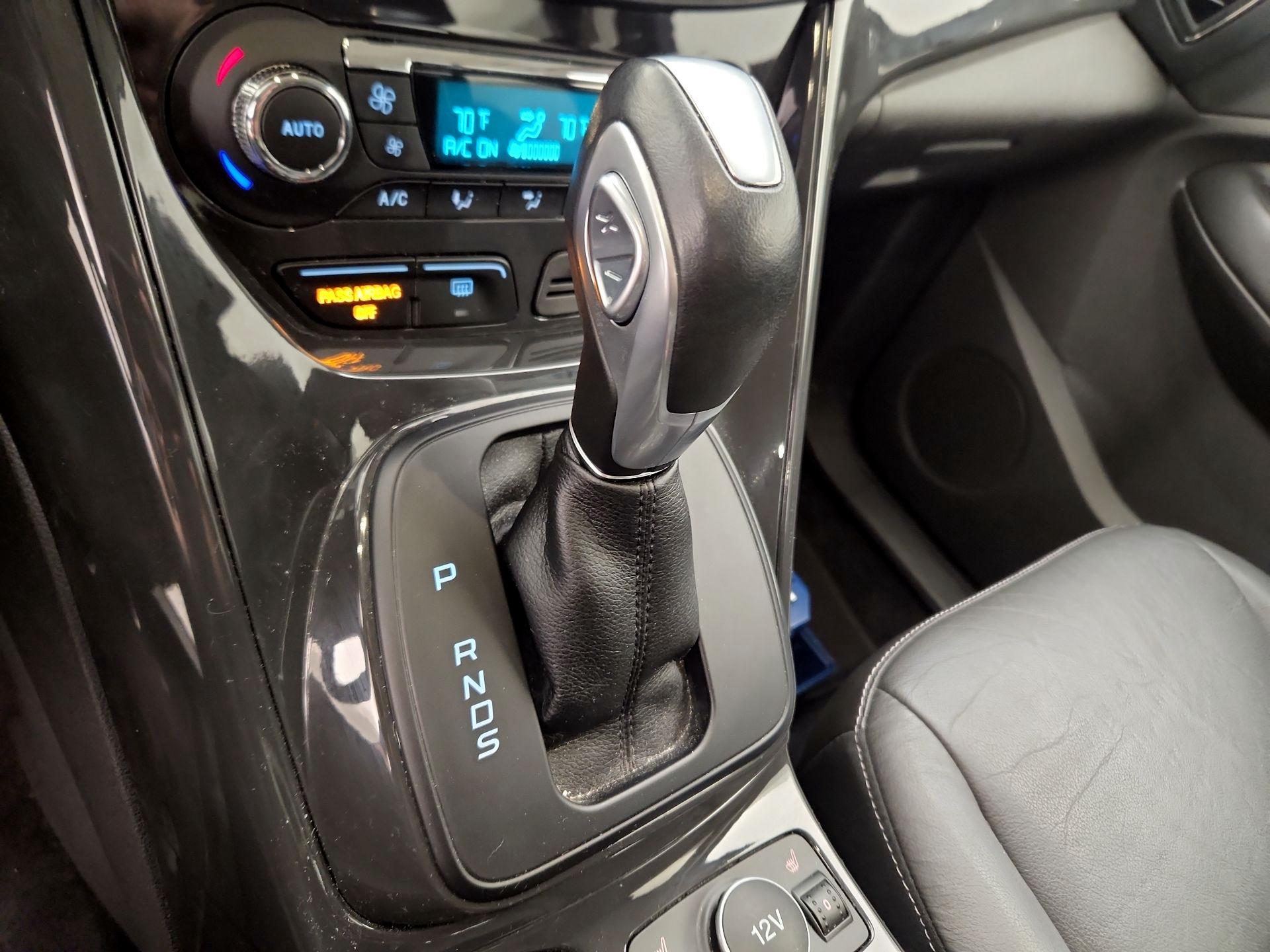 Thumbnail: 2016 Ford Escape - 15
