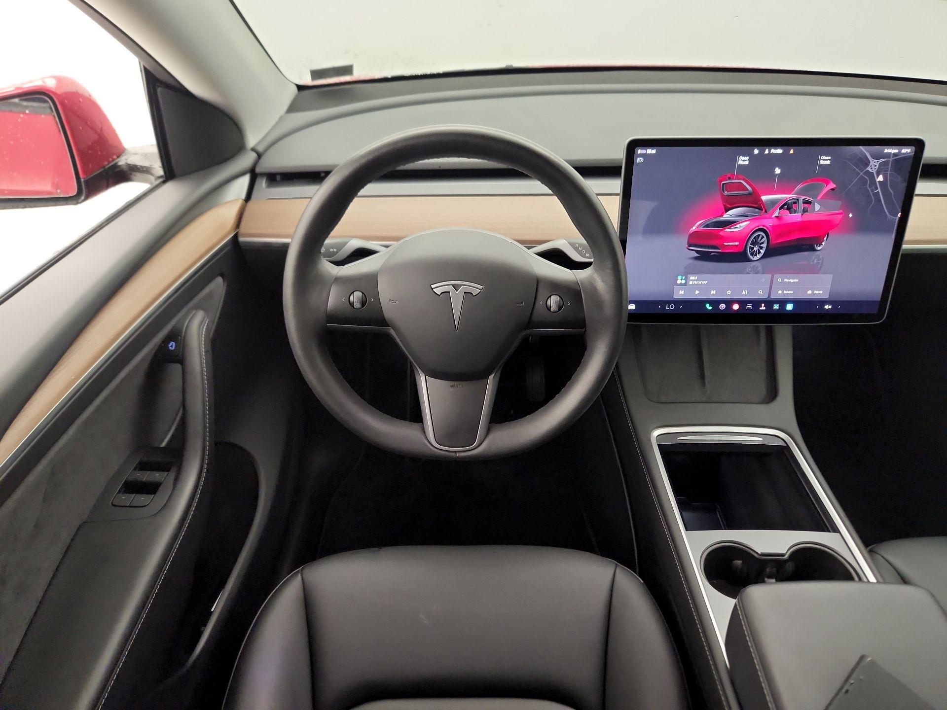 Thumbnail: 2023 Tesla Model Y - 10