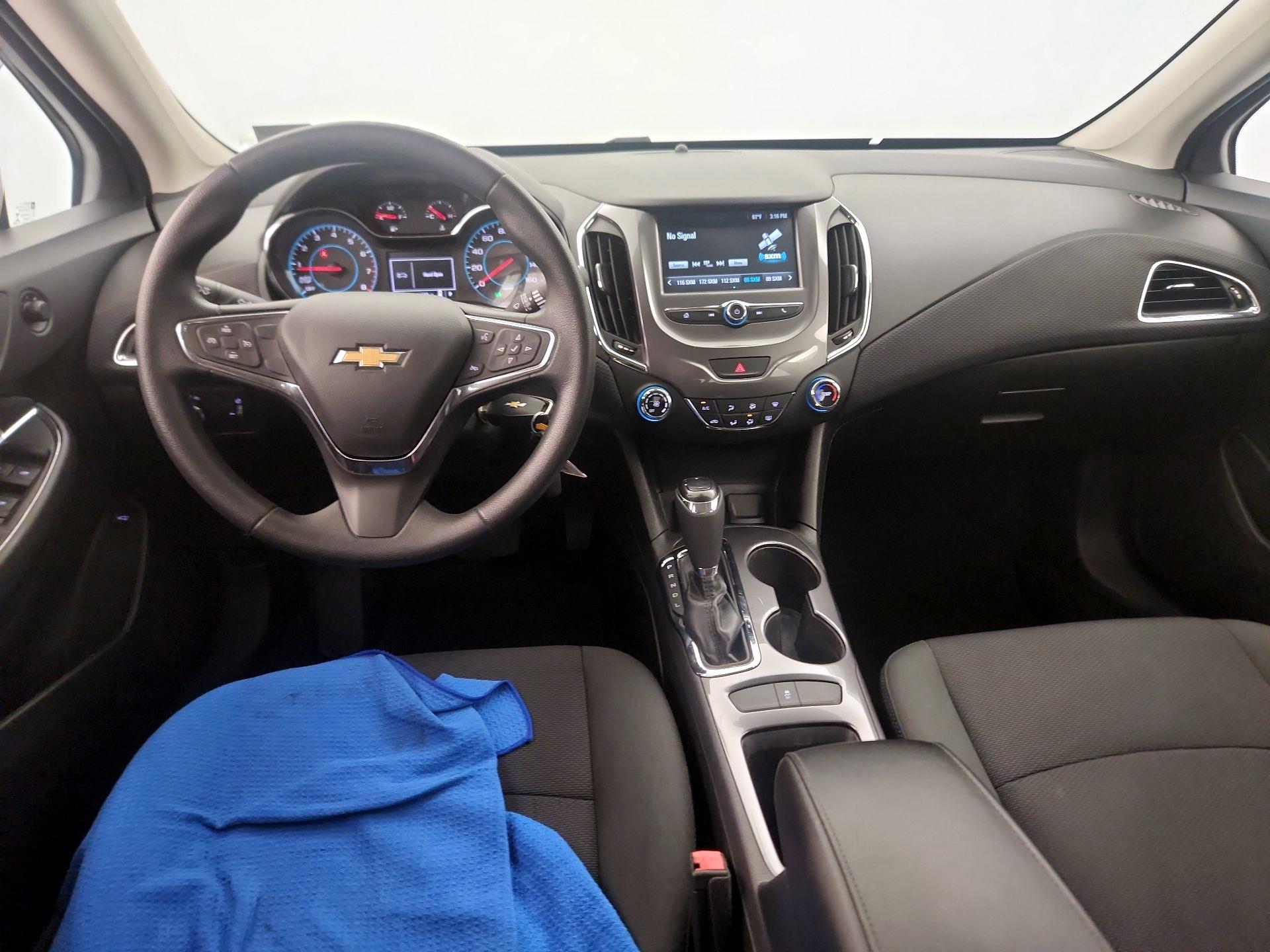 Thumbnail: 2016 Chevrolet Cruze - 9