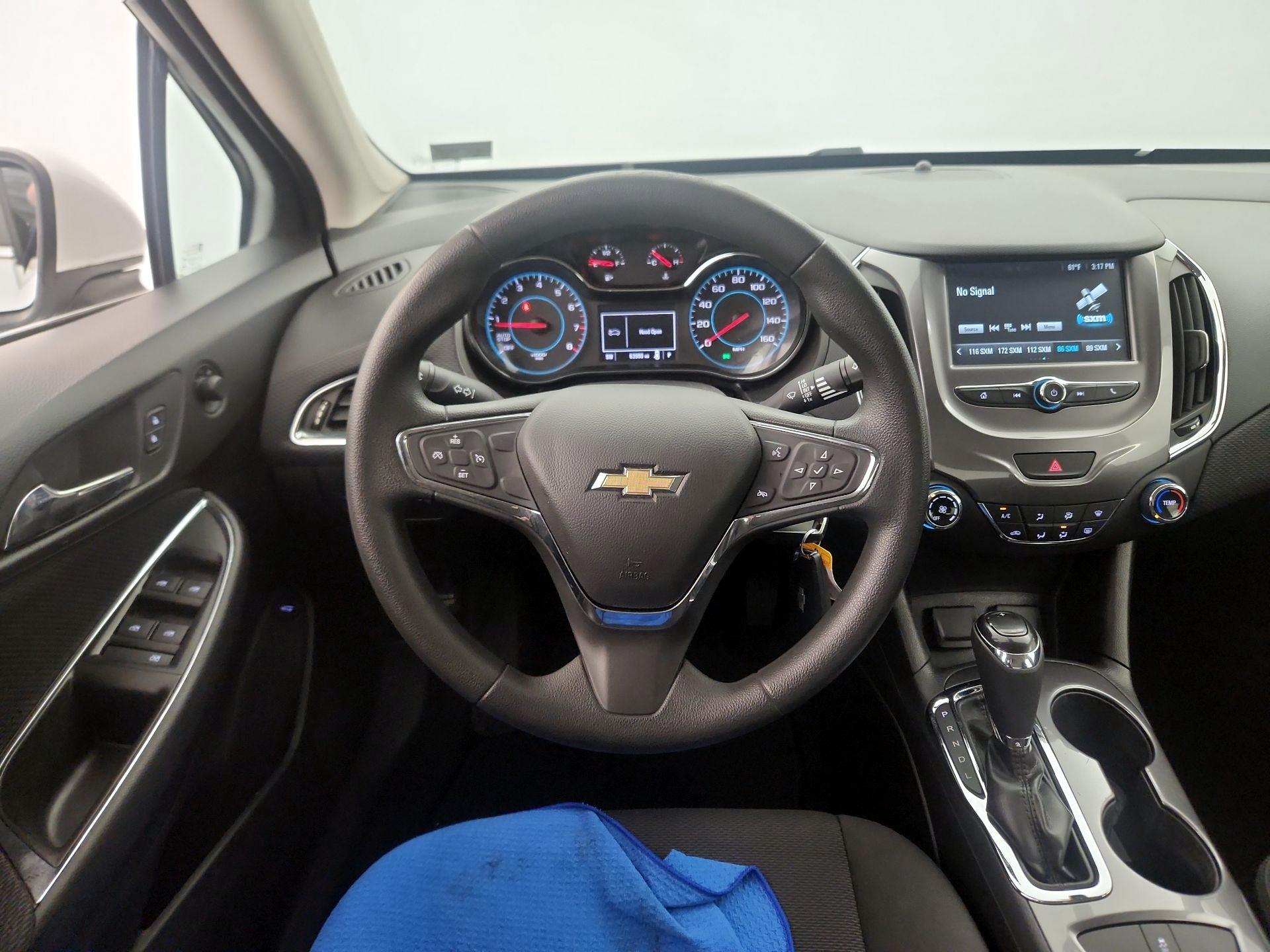 Thumbnail: 2016 Chevrolet Cruze - 10