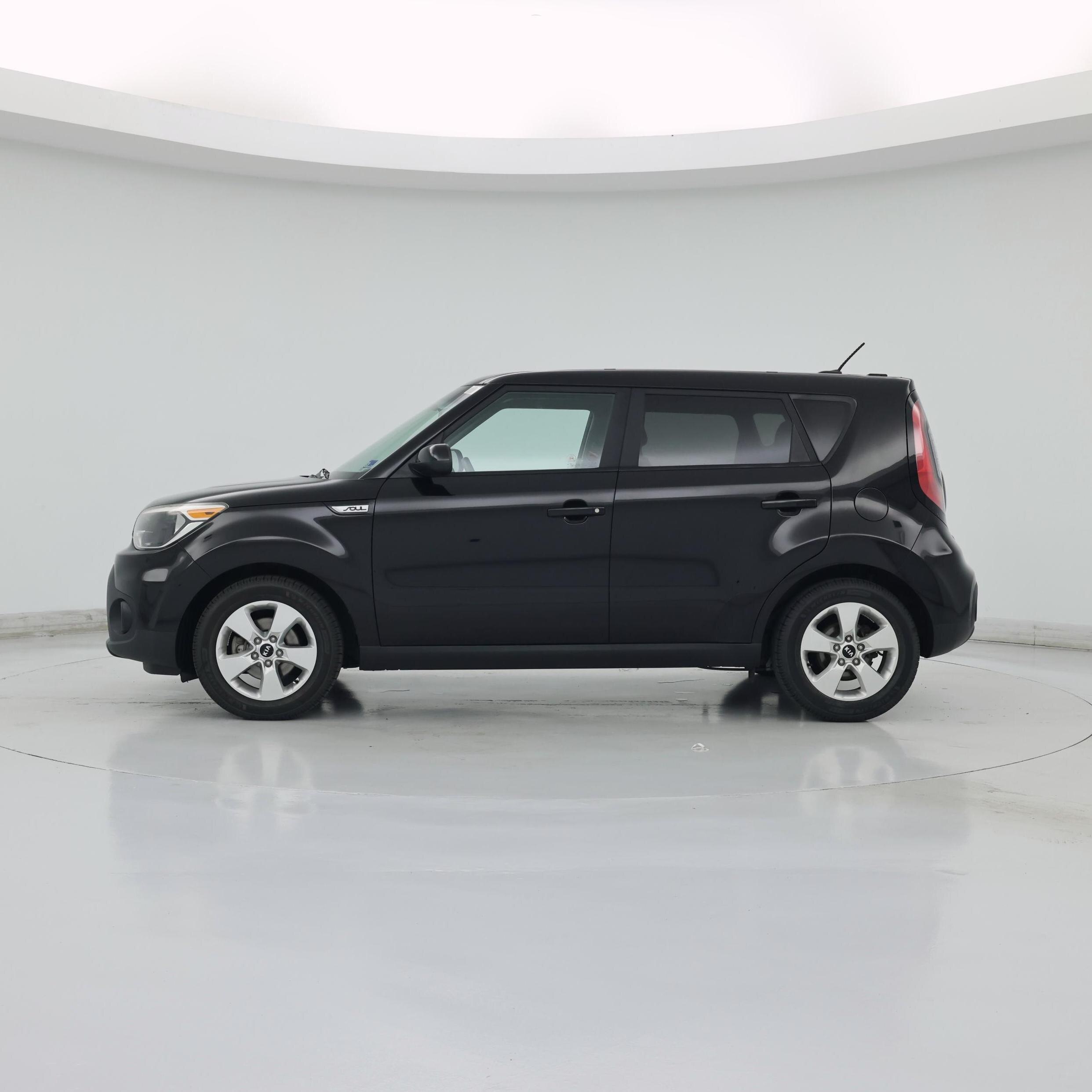 Thumbnail: 2017 Kia Soul - 3