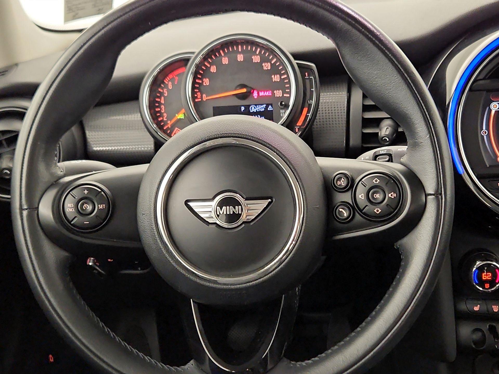 Thumbnail: 2018 MINI Cooper Hardtop - 10