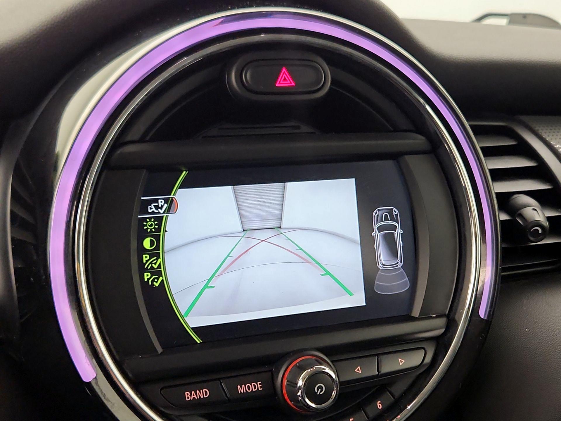 Thumbnail: 2018 MINI Cooper Hardtop - 14