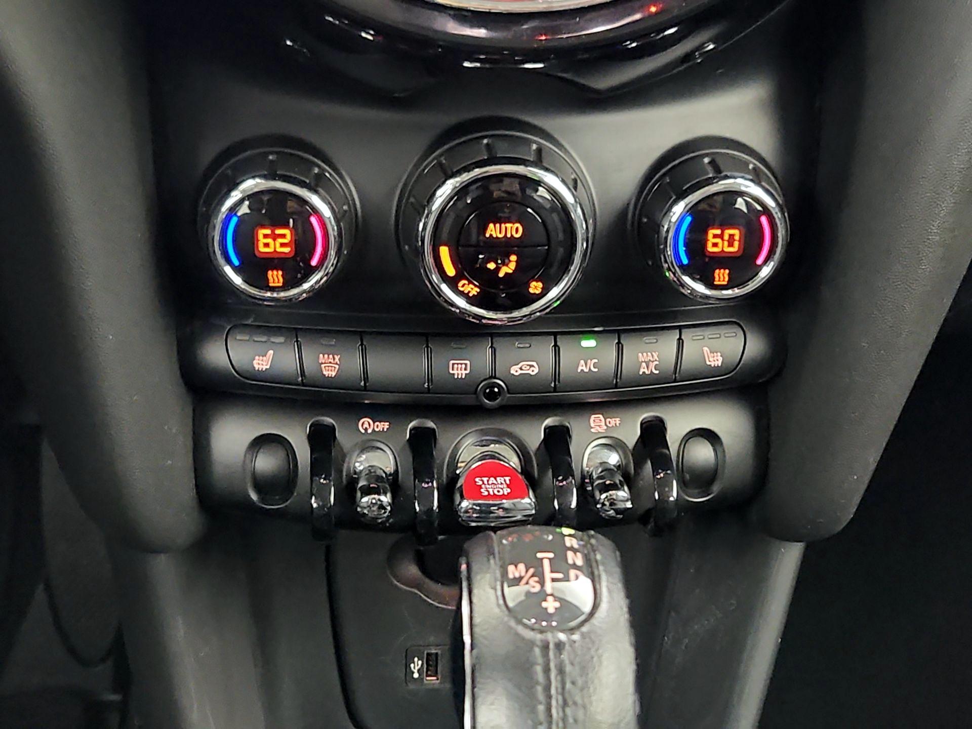 Thumbnail: 2018 MINI Cooper Hardtop - 16