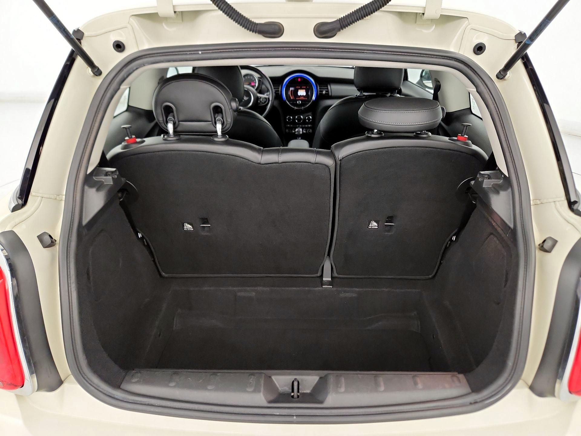 Thumbnail: 2018 MINI Cooper Hardtop - 19