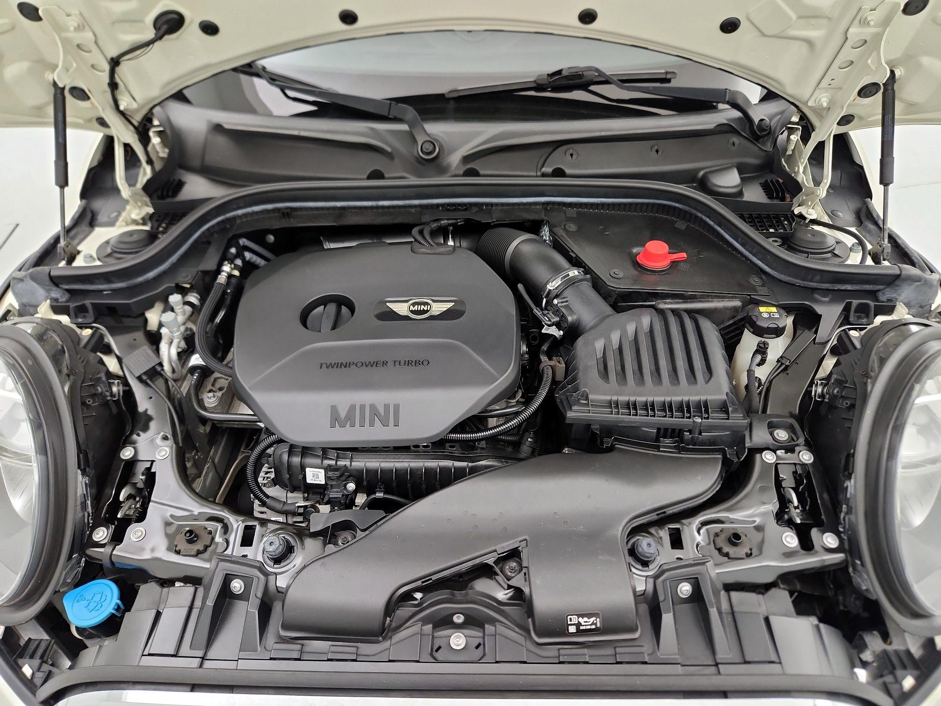 Thumbnail: 2018 MINI Cooper Hardtop - 20