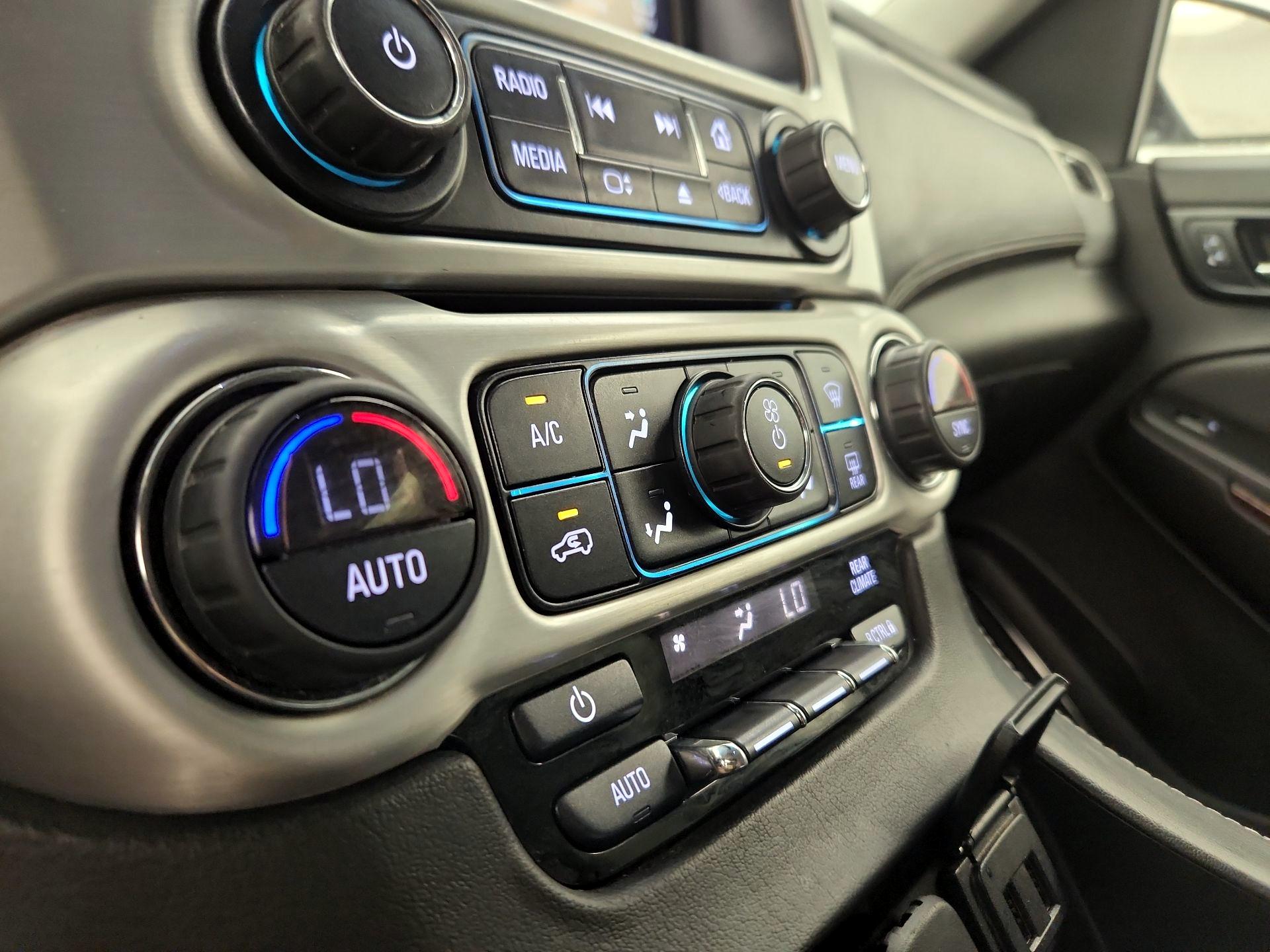 Thumbnail: 2020 GMC Yukon XL - 16