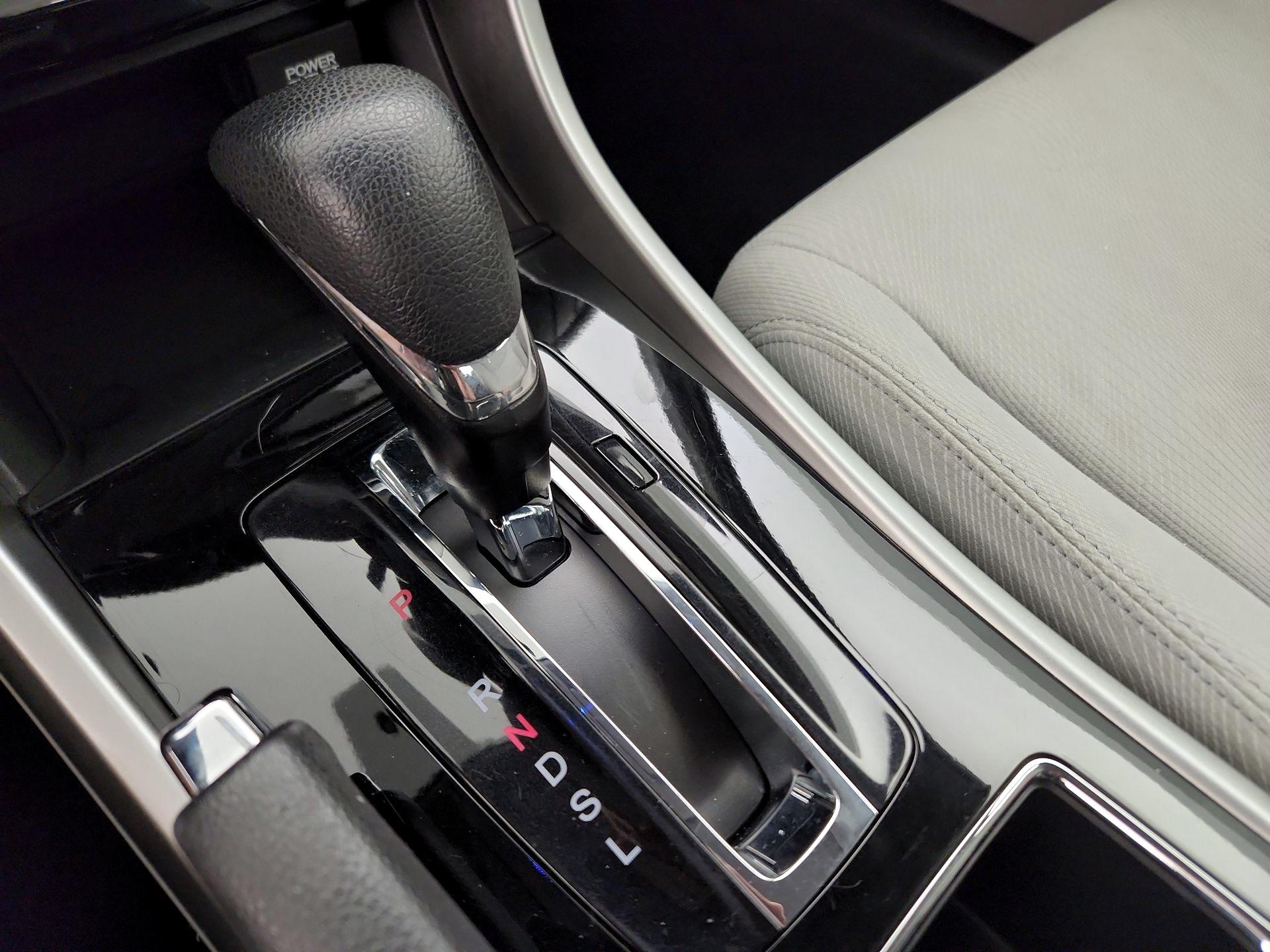 Thumbnail: 2017 Honda Accord - 17