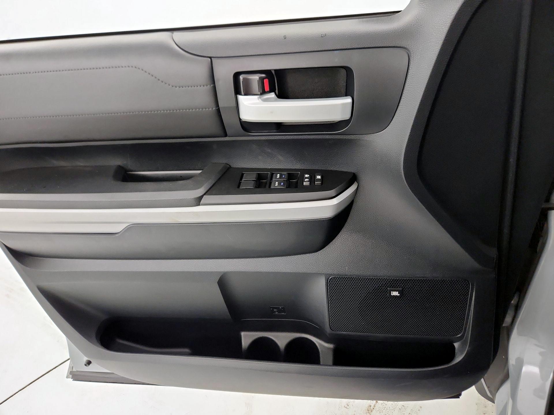 Thumbnail: 2019 Toyota Tundra - 12