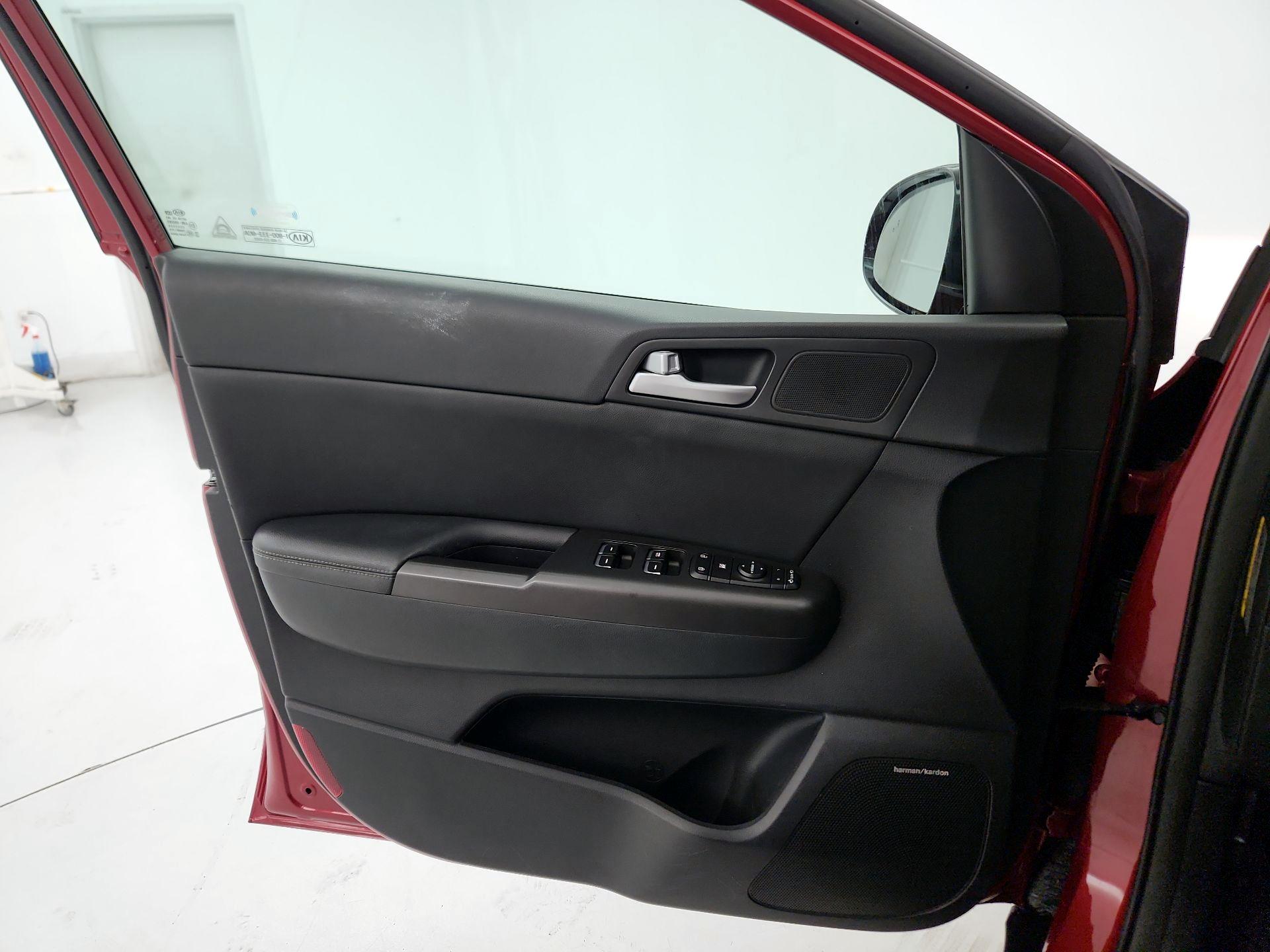 Thumbnail: 2017 Kia Sportage - 12