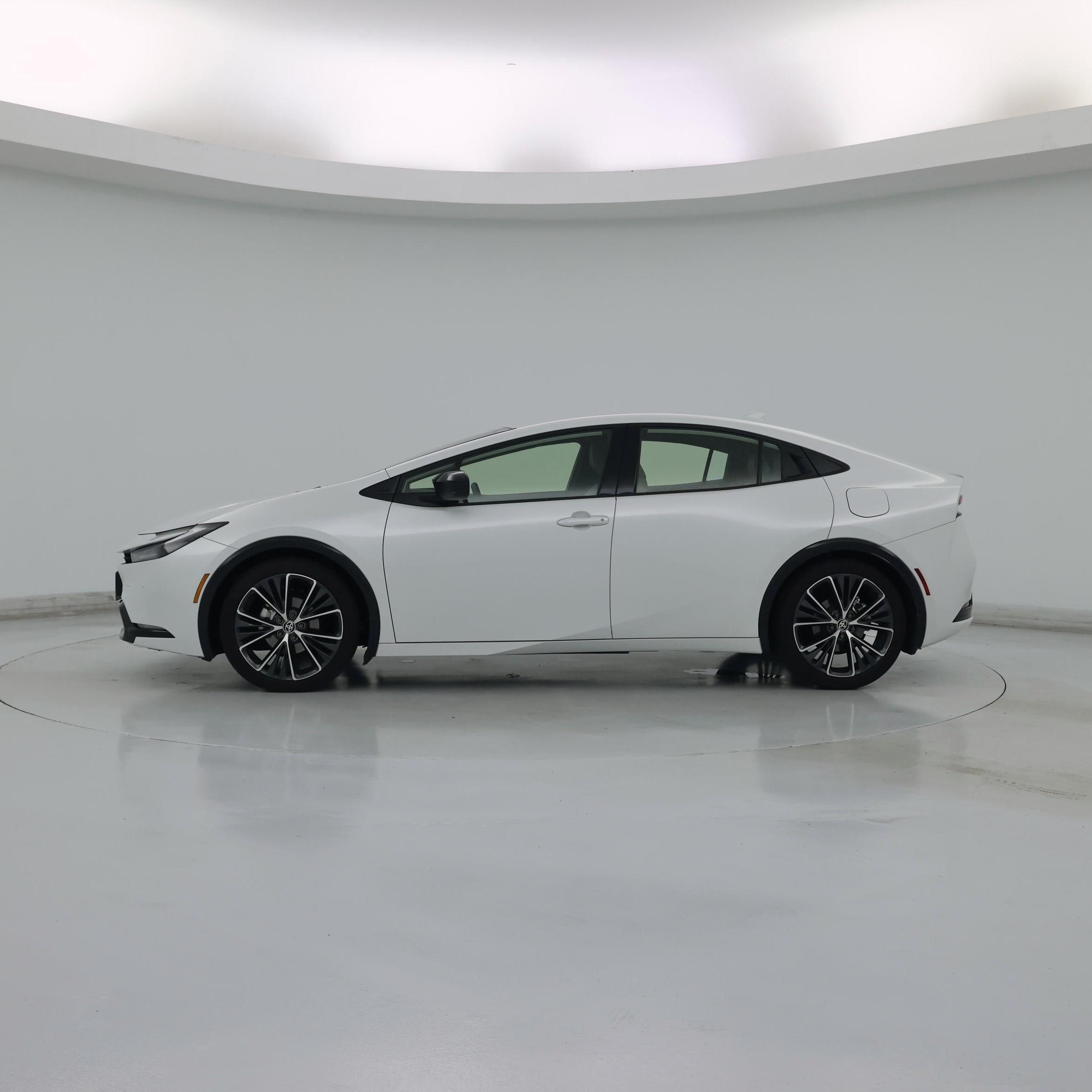 Thumbnail: 2025 Toyota Prius - 3