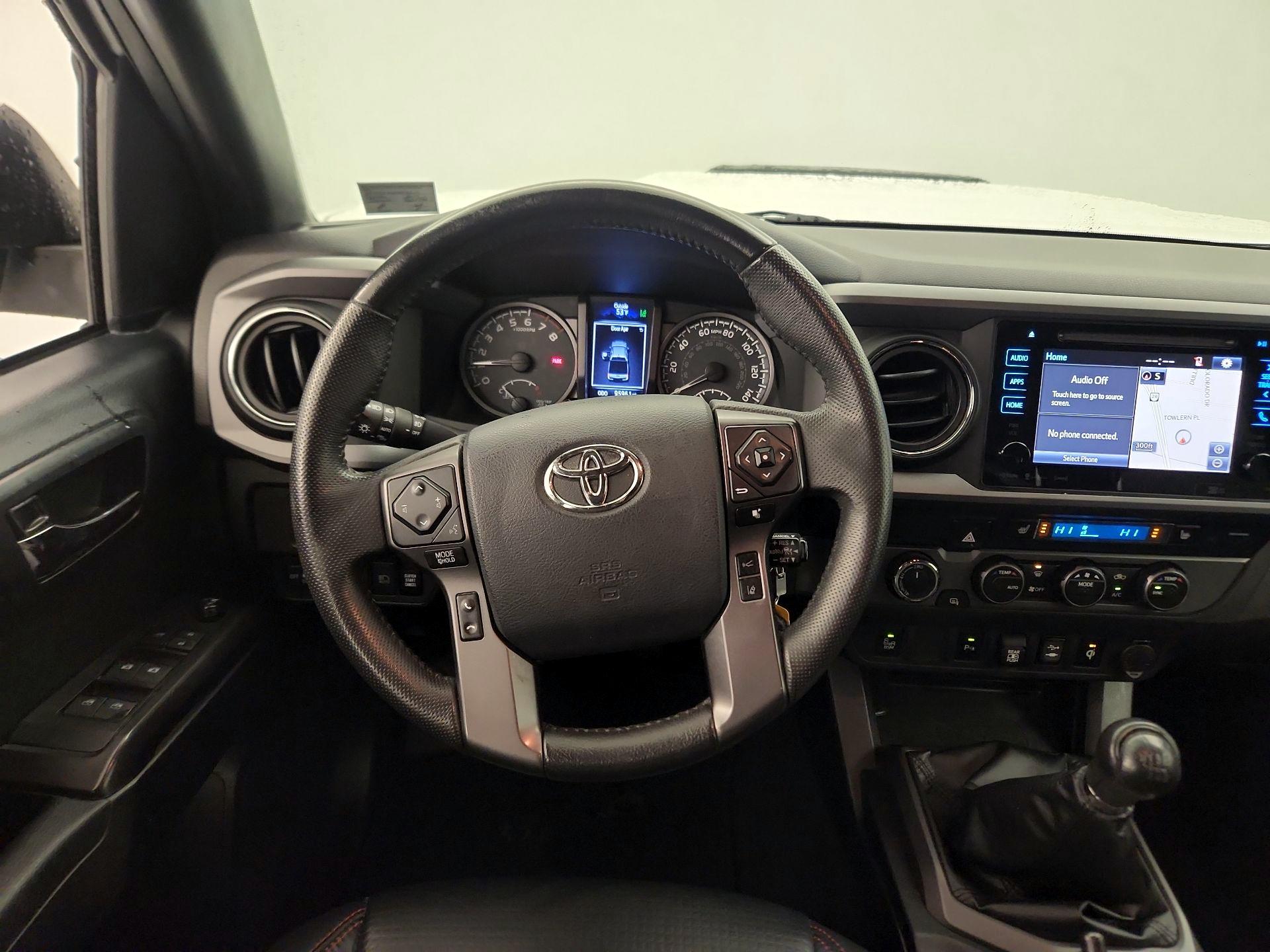 Thumbnail: 2019 Toyota Tacoma - 10