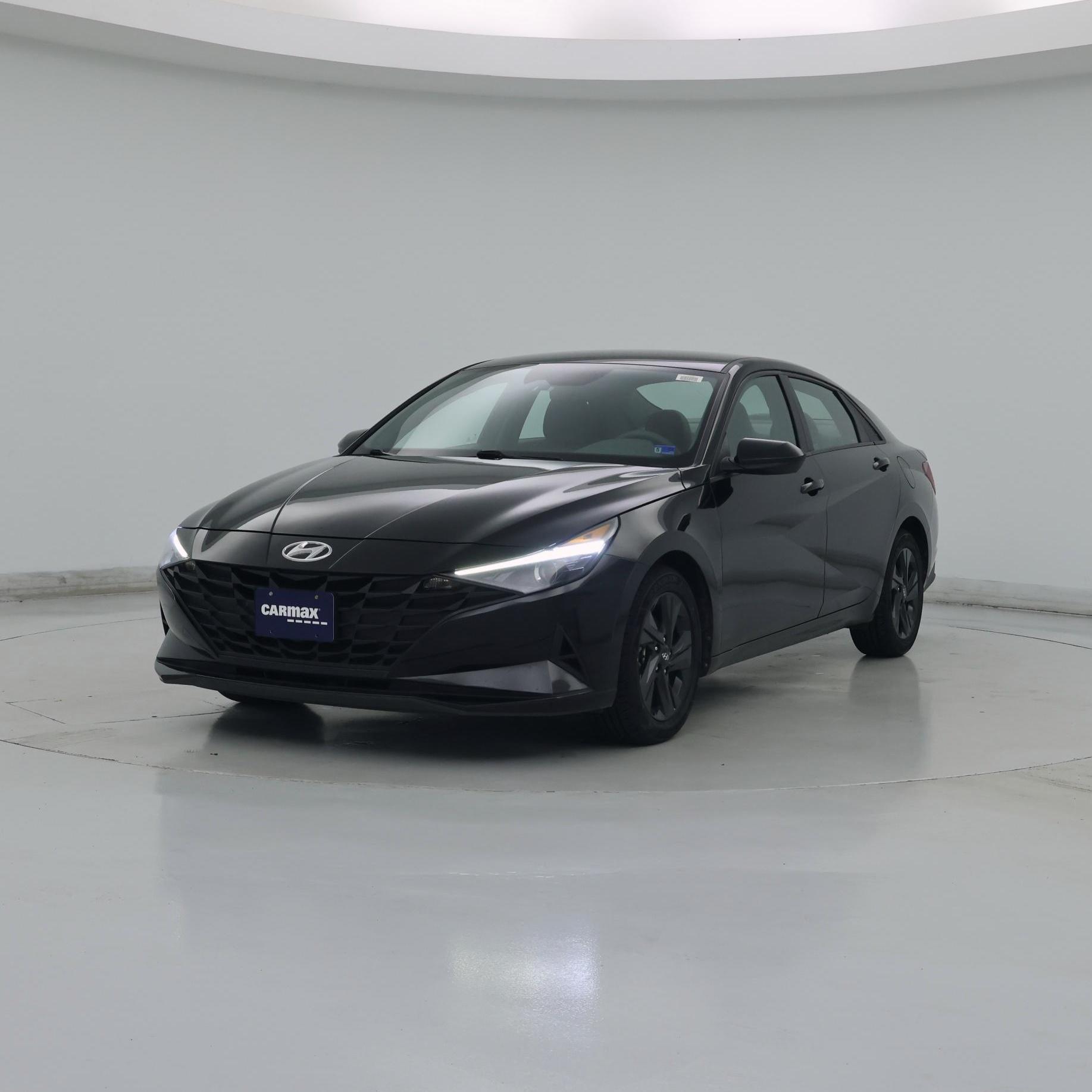 Thumbnail: 2023 Hyundai Elantra - 4