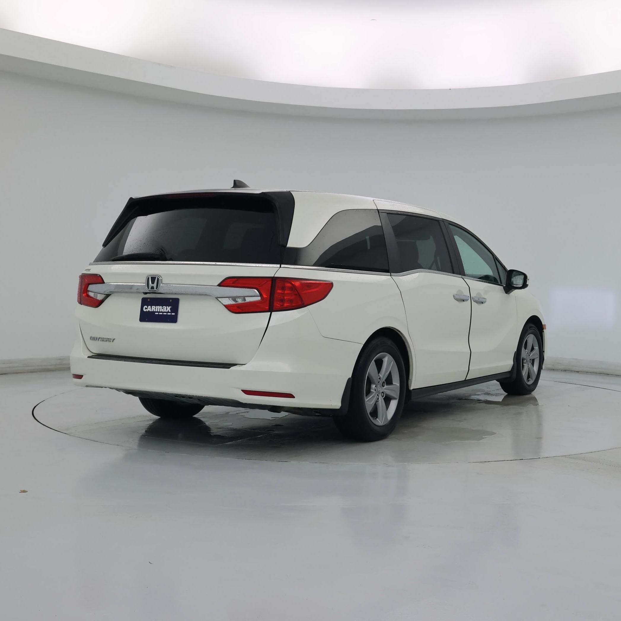 Thumbnail: 2019 Honda Odyssey - 8
