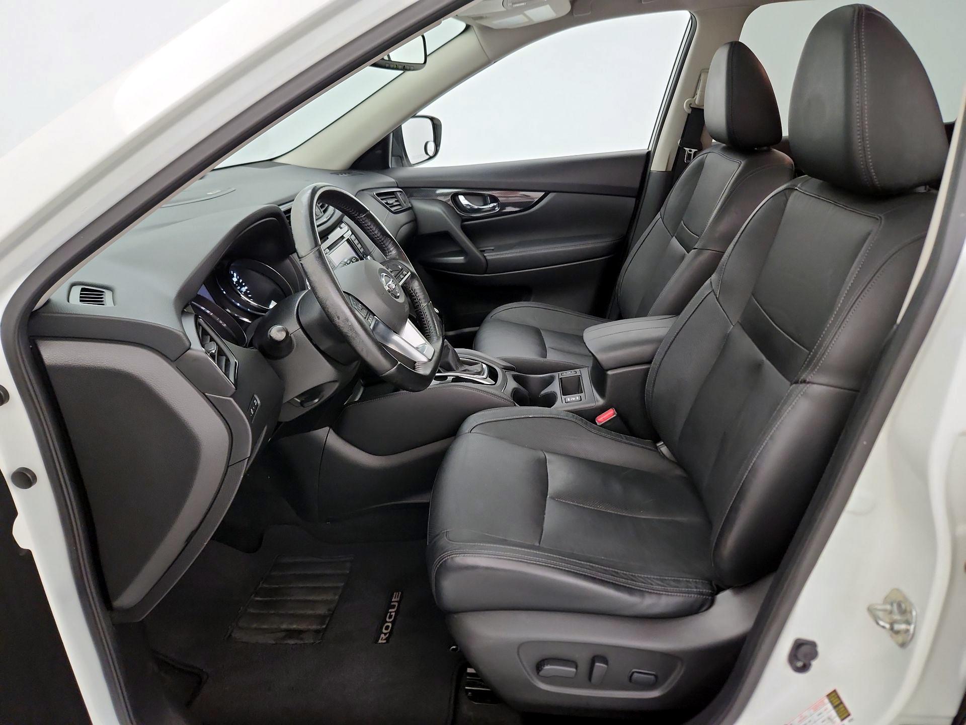 Thumbnail: 2018 Nissan Rogue - 11