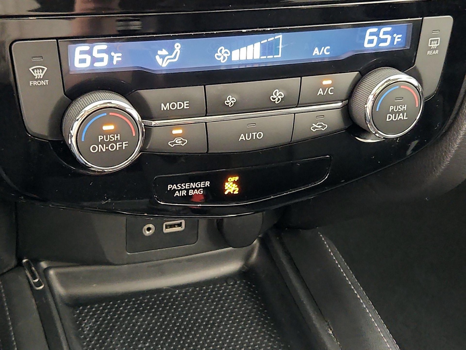 2018 Nissan Rogue SL - Photo 18